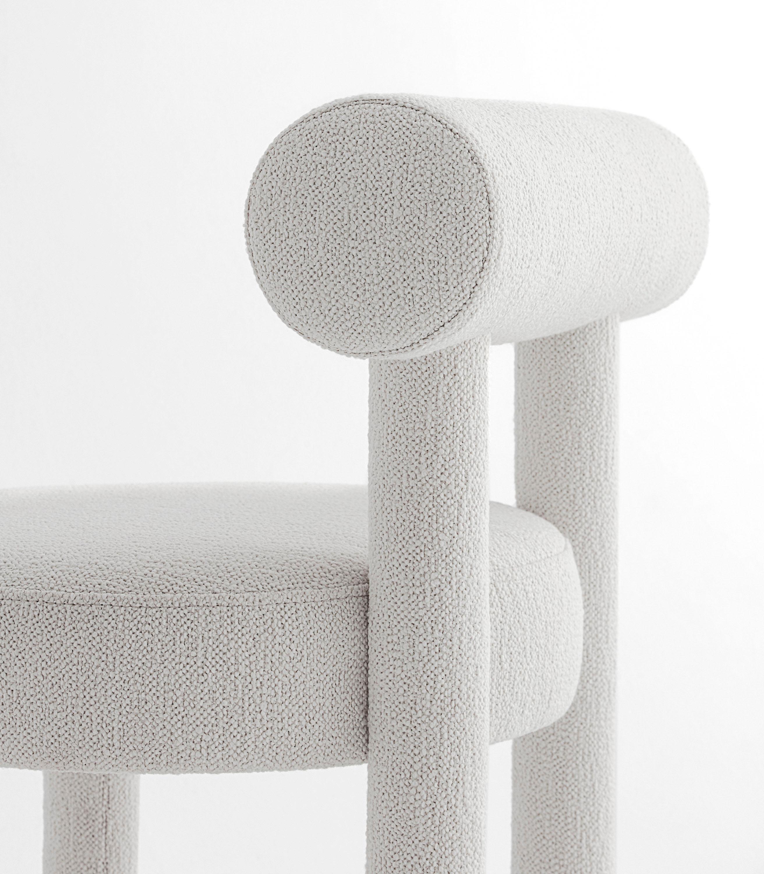 Contemporary Dining Chair 'Gropius CS1' by Noom, Barnum White Bouclé In New Condition For Sale In Paris, FR