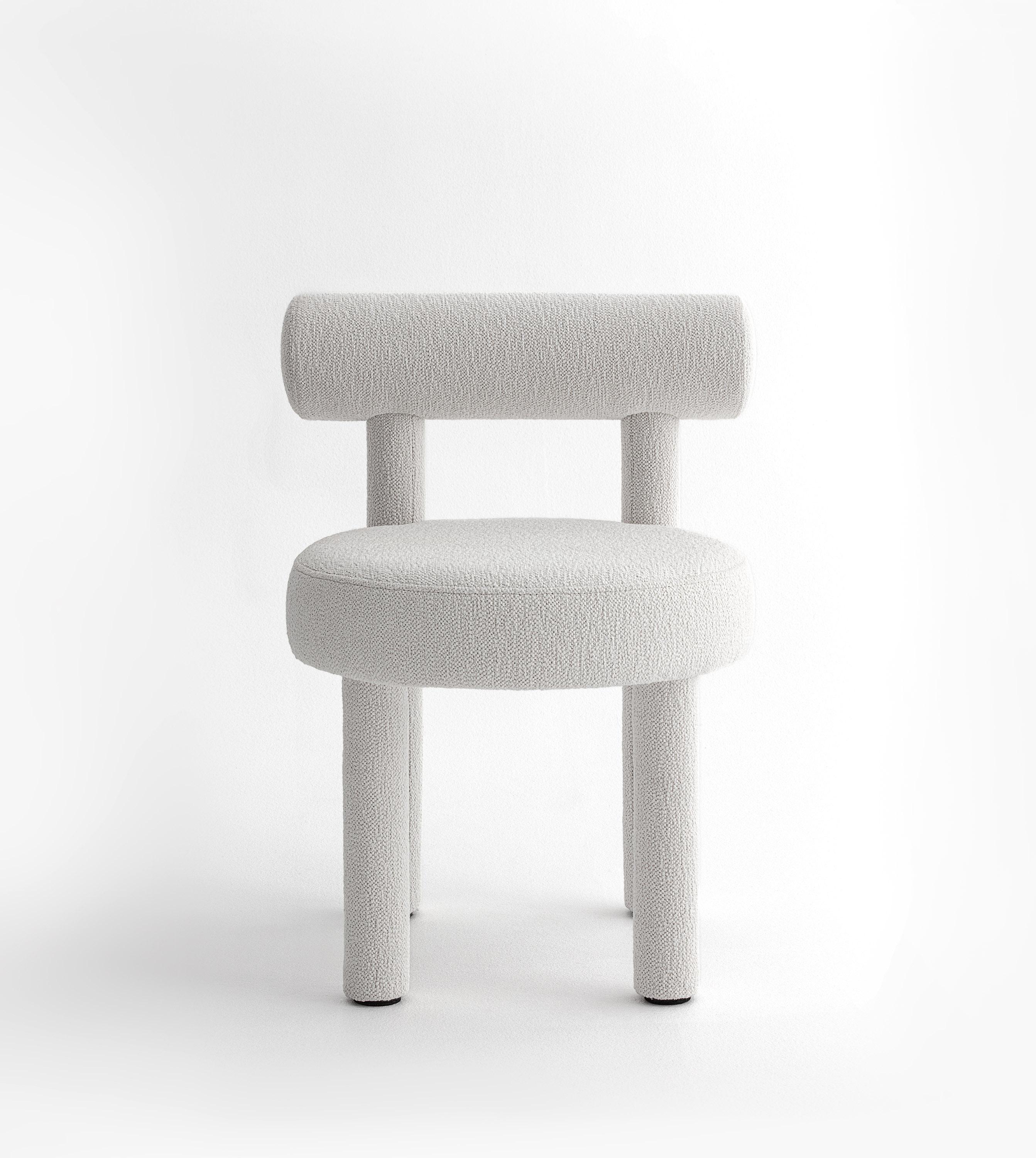 Contemporary Dining Chair 'Gropius CS1' by Noom, Barnum White Bouclé For Sale 1