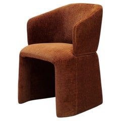 Contemporary Dining Chair 'Icarus' w/ upholstered legs, by LINTELOO, Fabric
