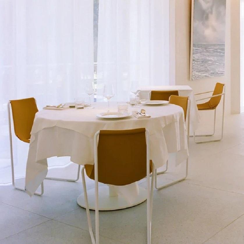 Contemporary Dining Chair In Sled Base Offered In Leather In Distressed Condition For Sale In NEW YORK, NY