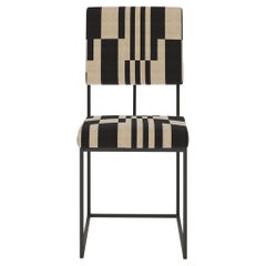 Silla de comedor contemporánea inspirada en el diseño minimalista