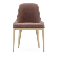 Chaise de salle à manger sur mesure tapissée de velours et dotée d'un cadre en bois naturel