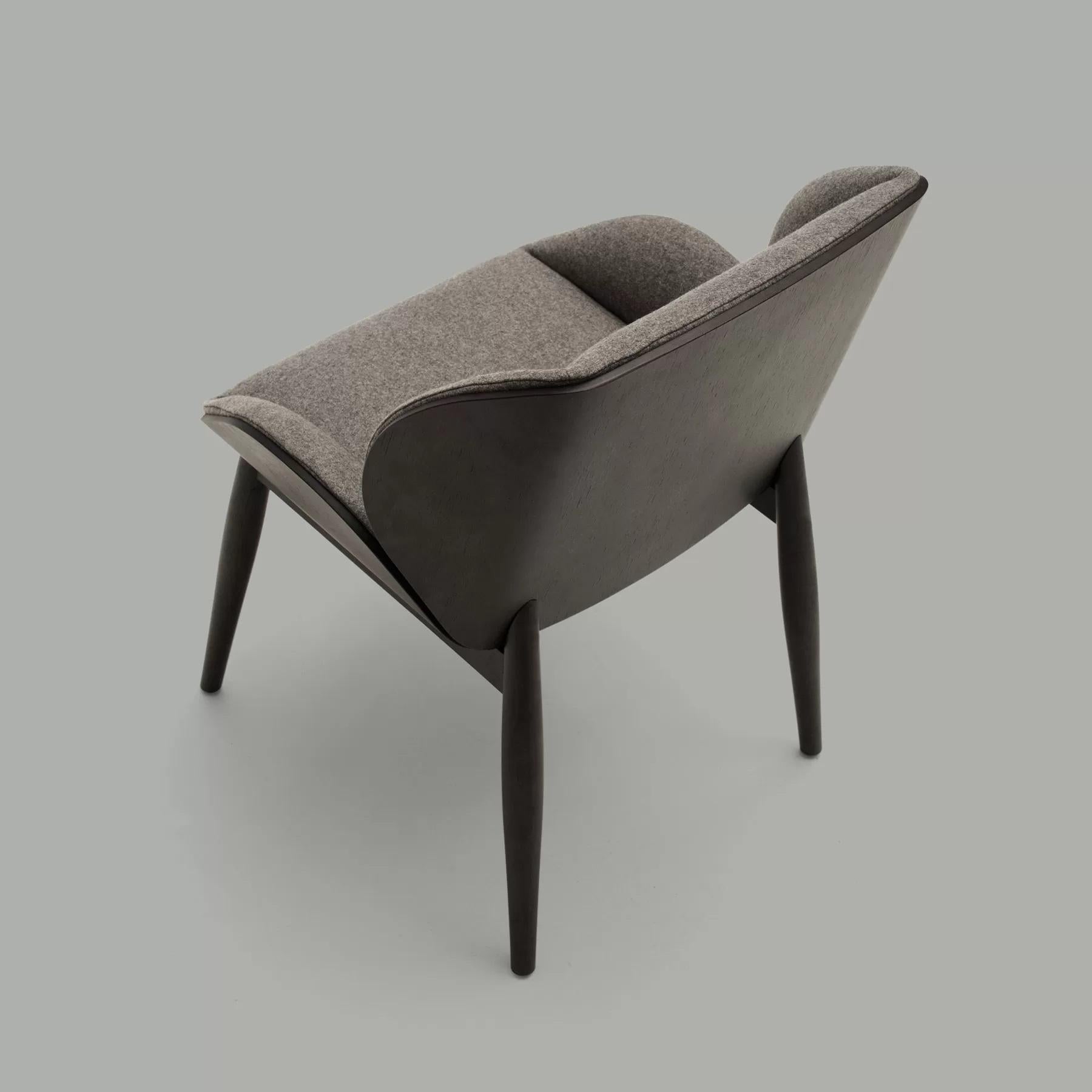 Contemporary Dining Chair mit ergonomischer Rückenlehne aus Laminat (Spanisch) im Angebot