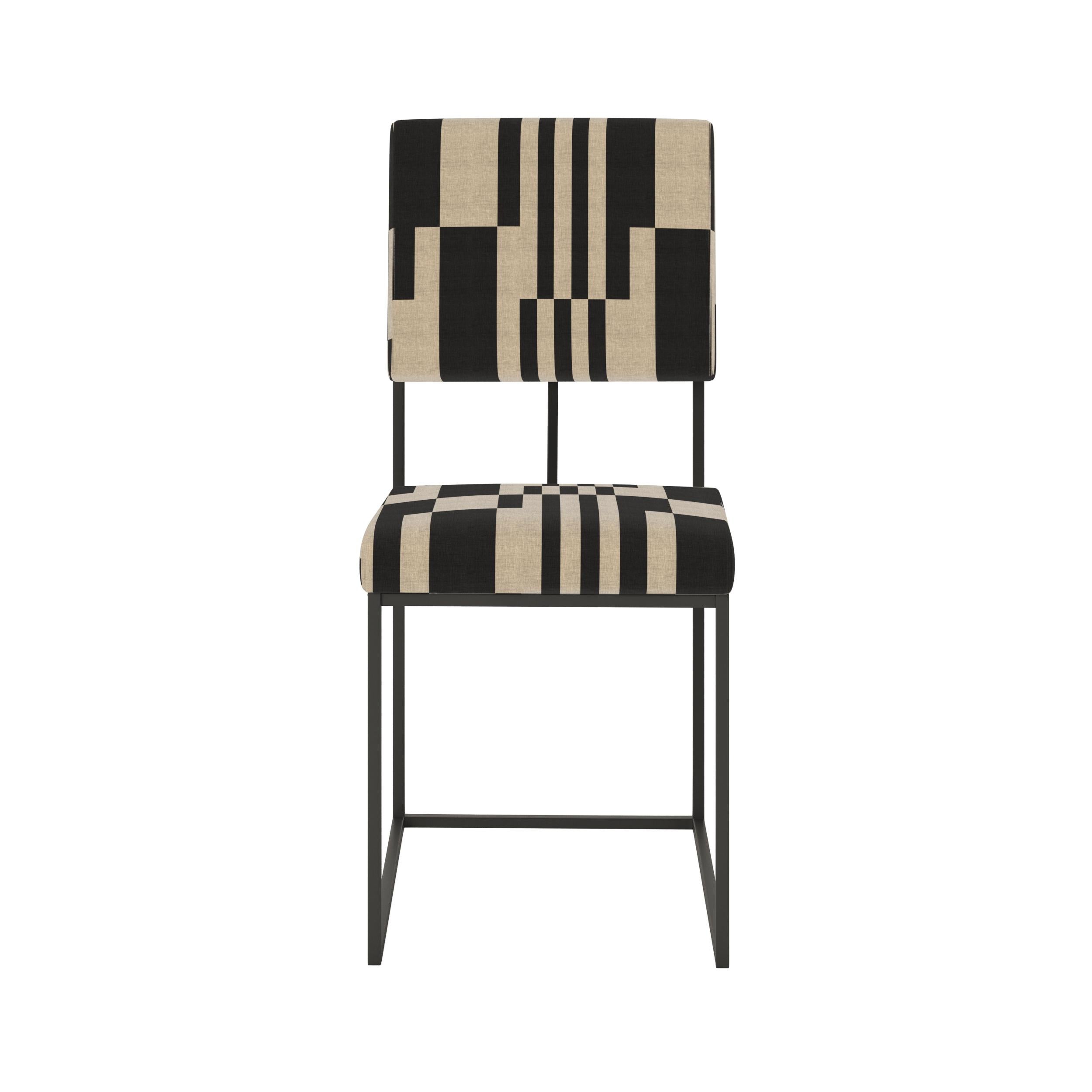 Inspired by minimalist design but engineered for maximum comfort. 
Sleek and practical, perfect for contemporary timeless interiors lovers. 
The fabric has a geometric design of lines in ecru / black color.
Structure: Black texturized steel.
COM