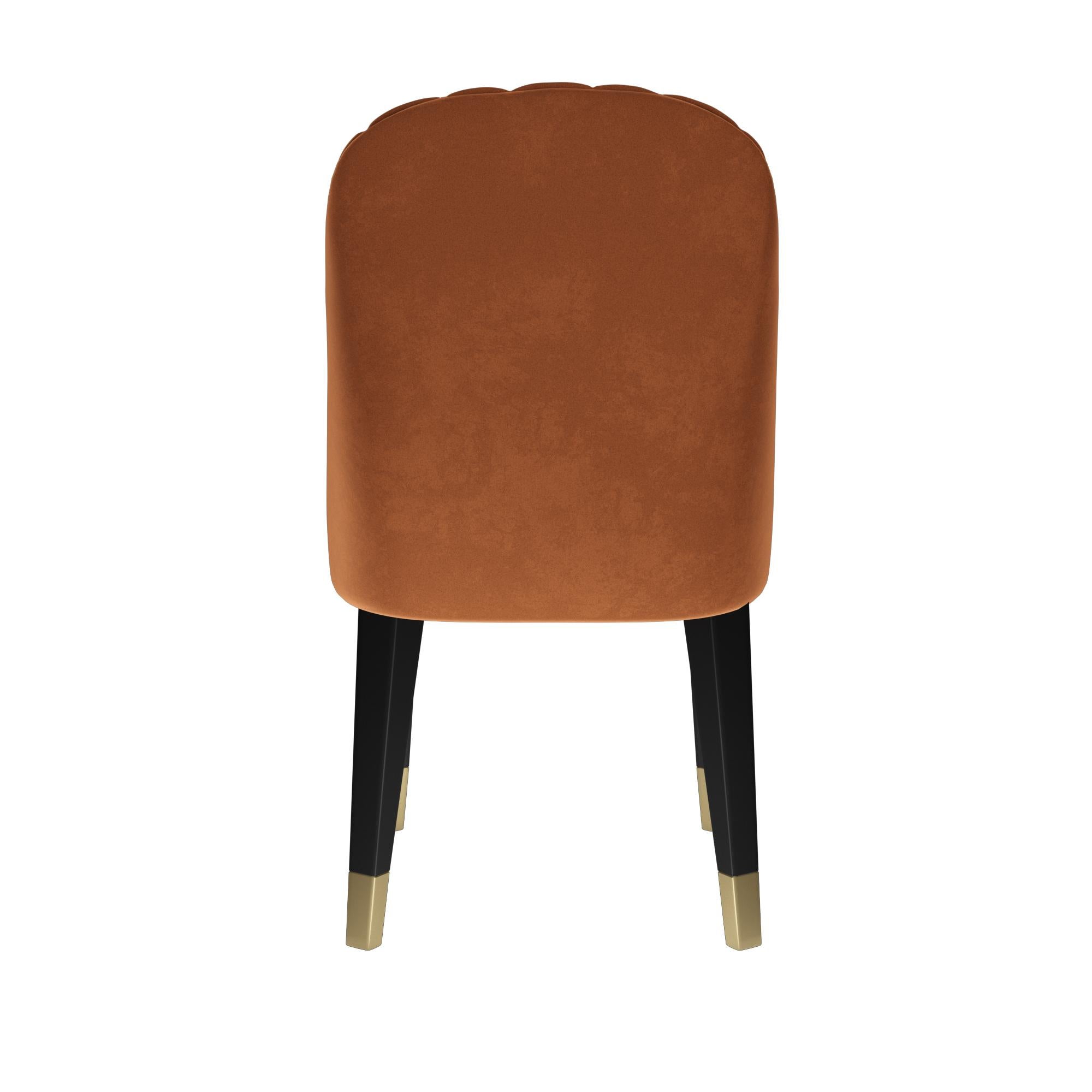 Chaises de salle à manger contemporaines proposées en velours caramel, lot de 8 en vente 2