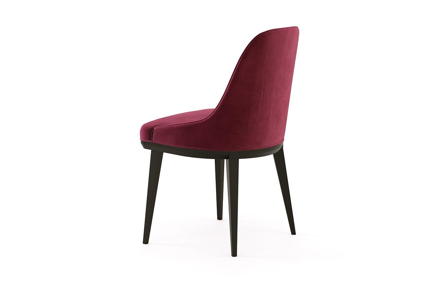 Contemporary Dining Chairs Upholstered in Green Velvet, Set of 8 In New Condition For Sale In NEW YORK, NY