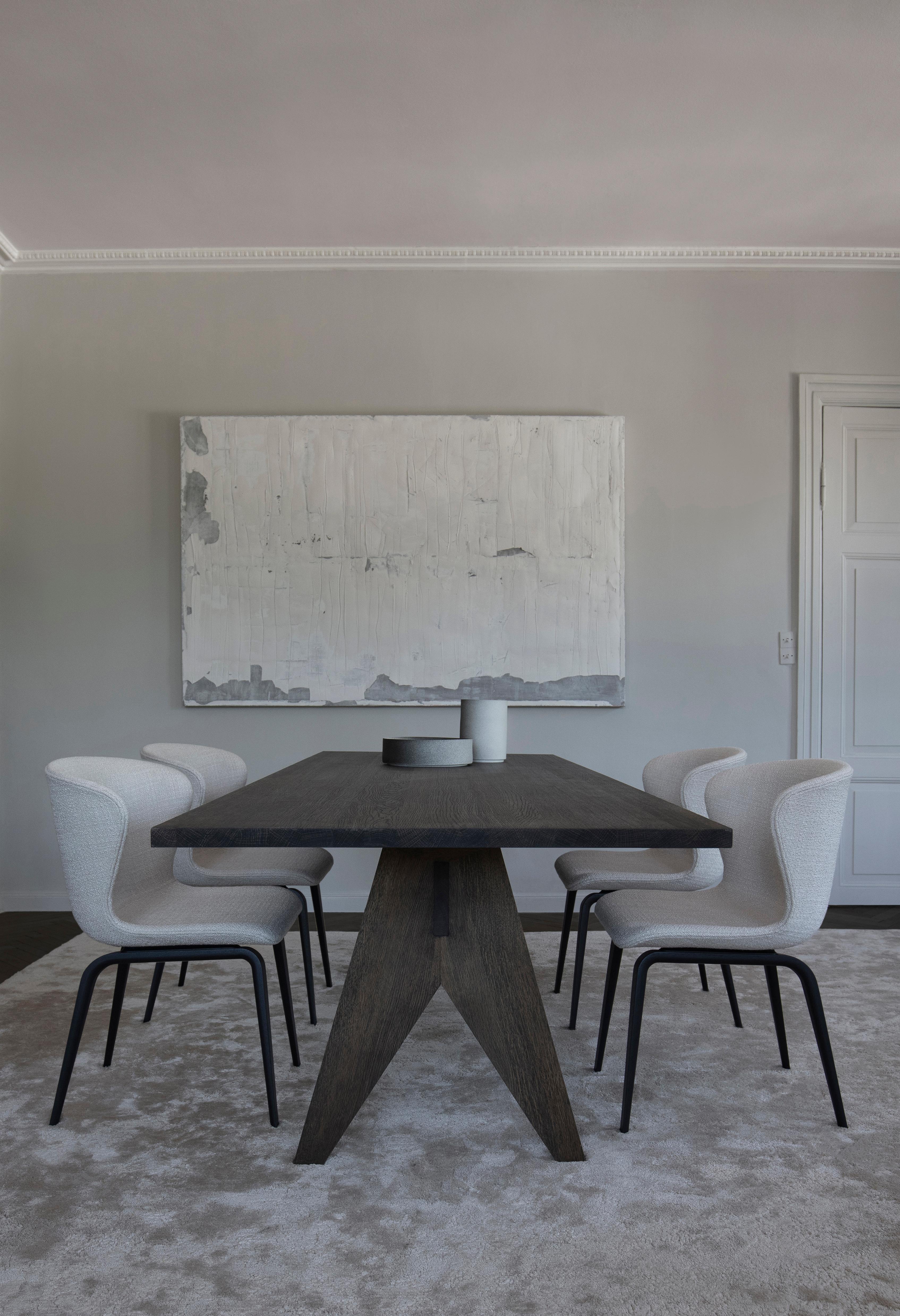 Tavolo da pranzo contemporaneo 'Evoke', 300, Oak fumé, arrotondato in vendita 1