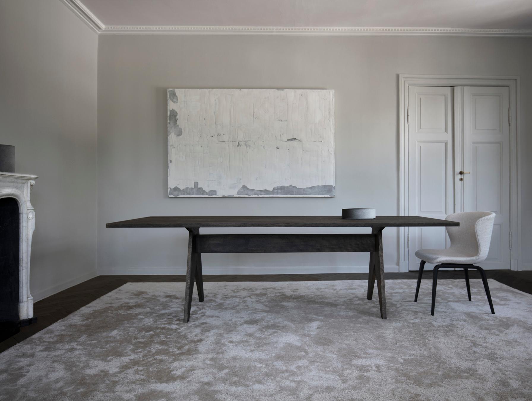 Dining room table 'POSE' by Friends & Founders

Designer : IDA LINEA HILDEBRAND

Model on picture:
- Dimensions: H. 75 x 250 x 95 cm
- Wood finish: Smoked oak

Table featured in solid wood with a rectangular top. Available in solid oak with