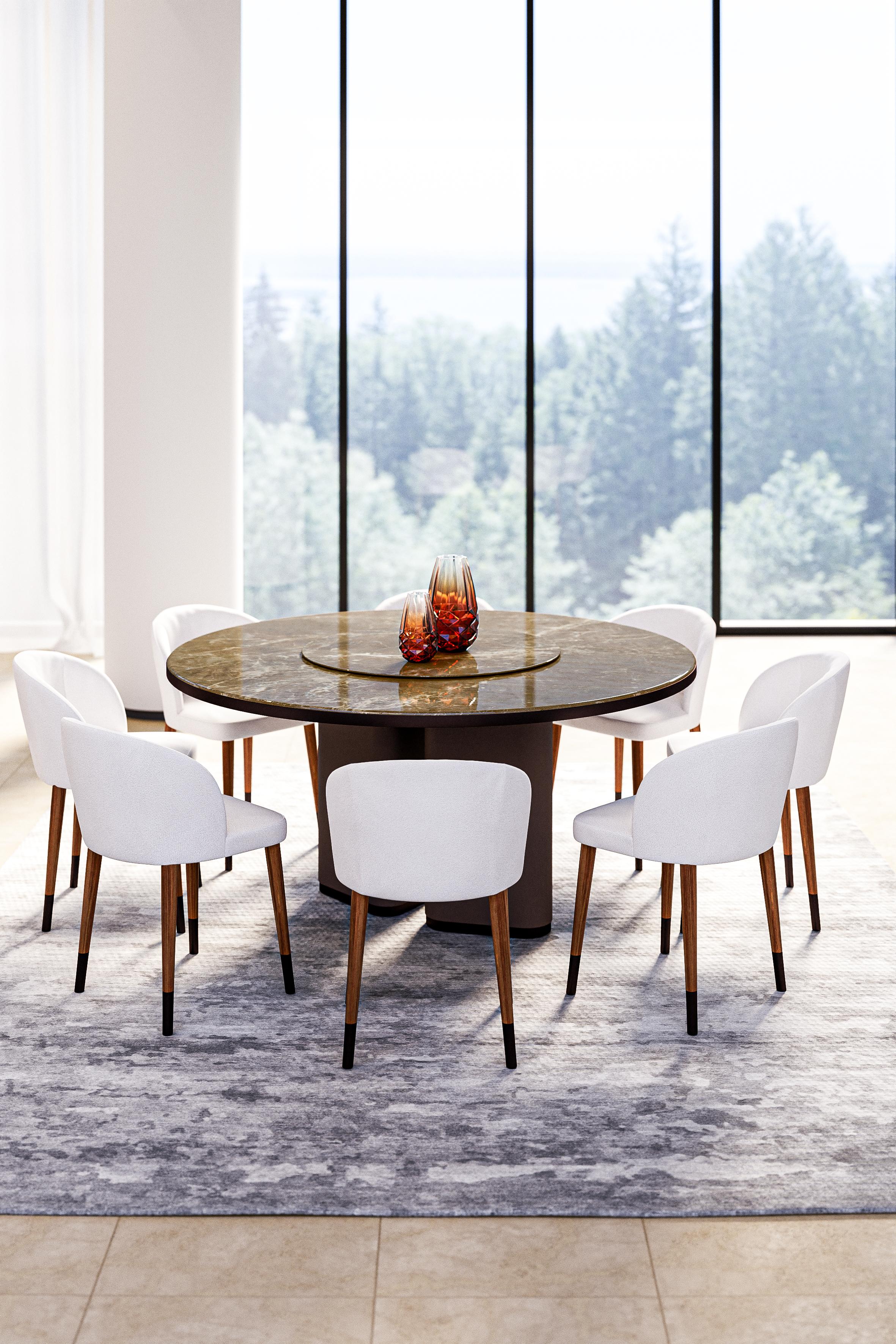 Fait main Table de salle à manger contemporaine à pieds croisés en cuir avec garniture en métal et plateau en marbre en vente