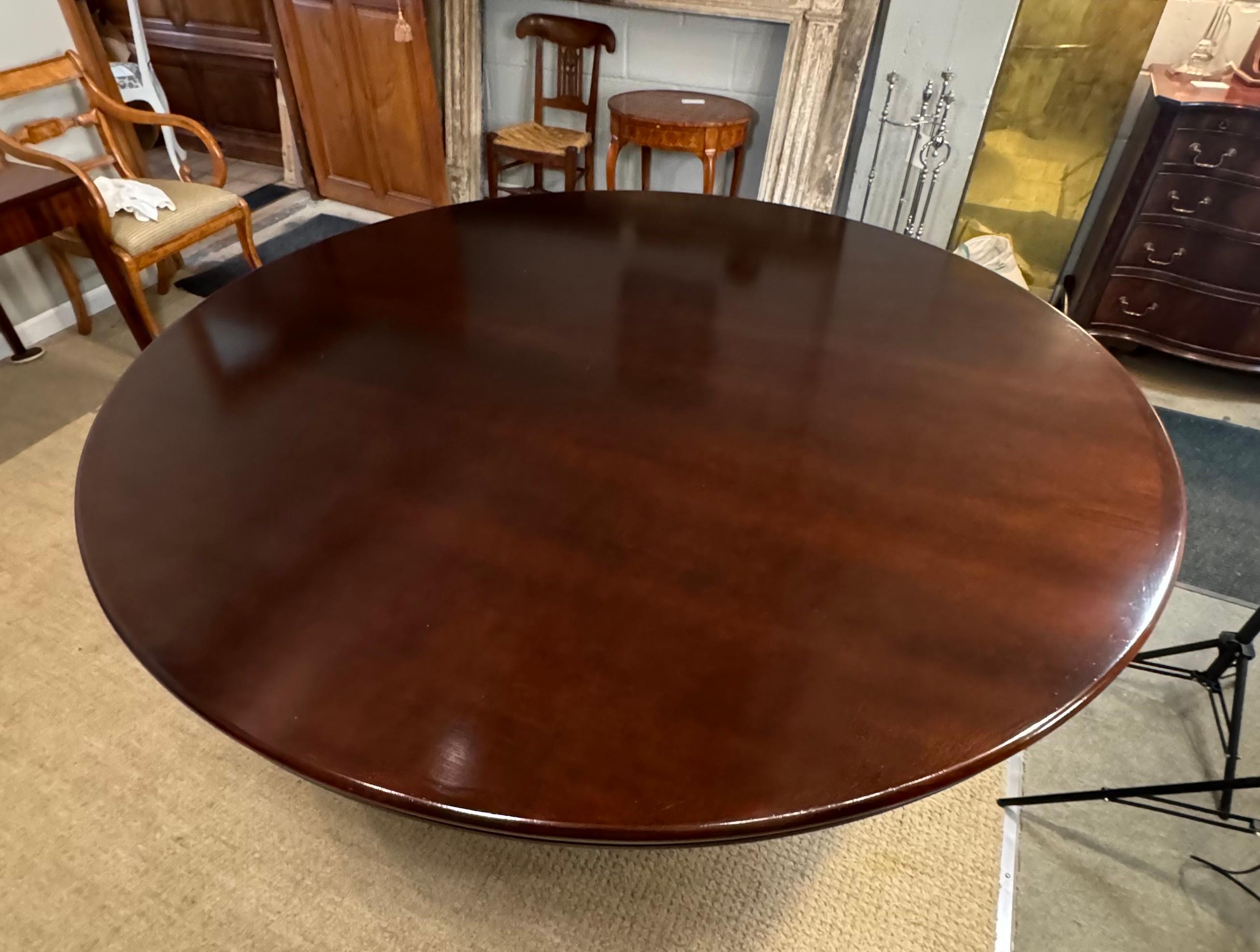 Contemporary Dining Table / Center Table In Good Condition For Sale In Huntington, NY