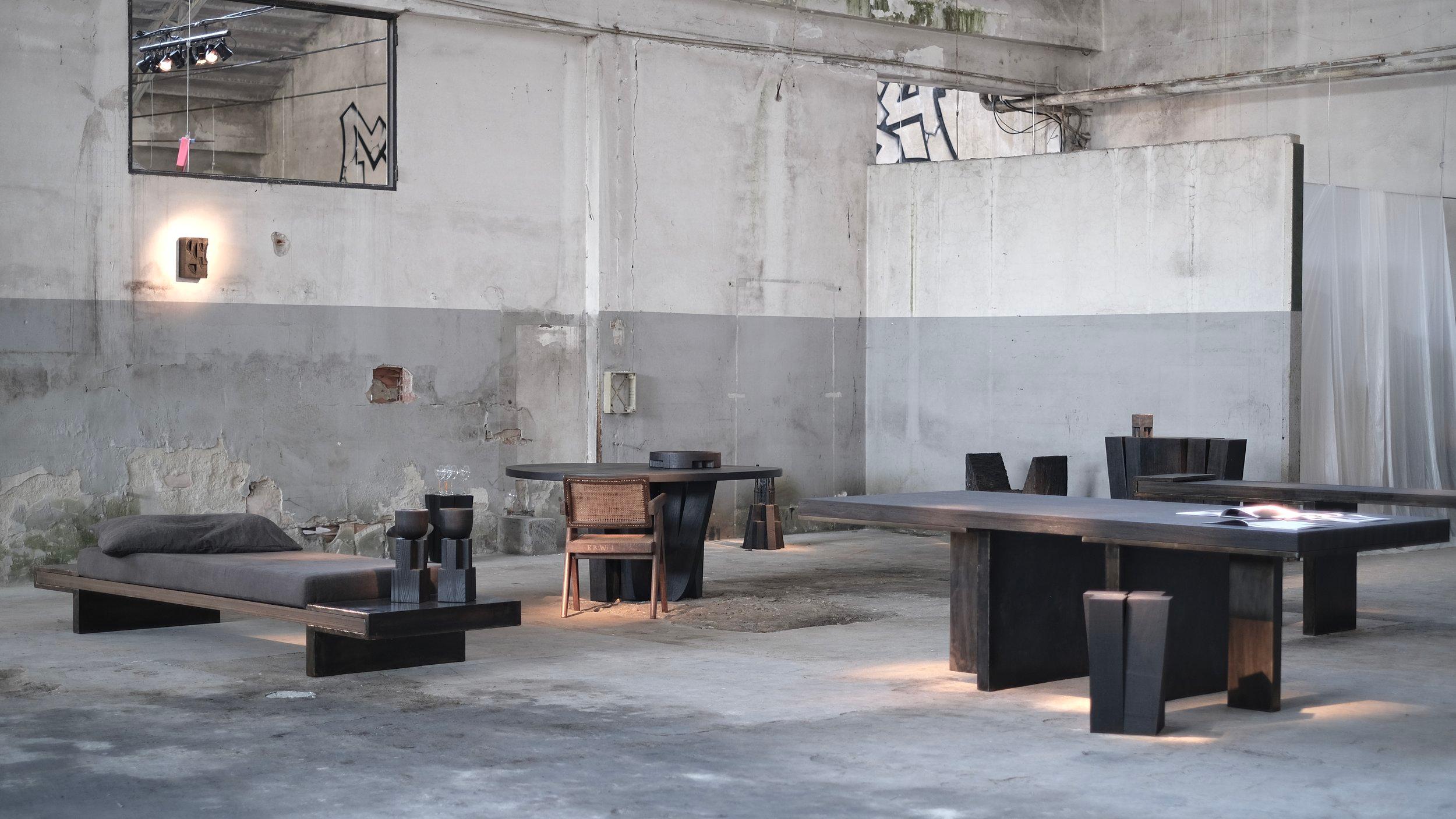 Modern Black  Dining Table in Japanese Marble and Steel by Arno Declercq 8
