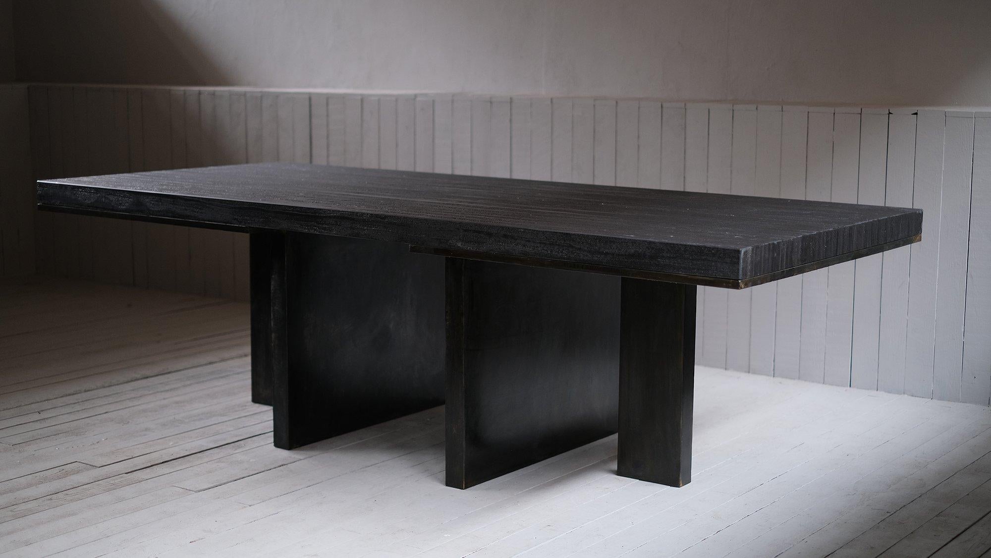 Modernes Schwarz  Esstisch aus japanischem Marmor und Stahl von Arno Declercq im Angebot 3