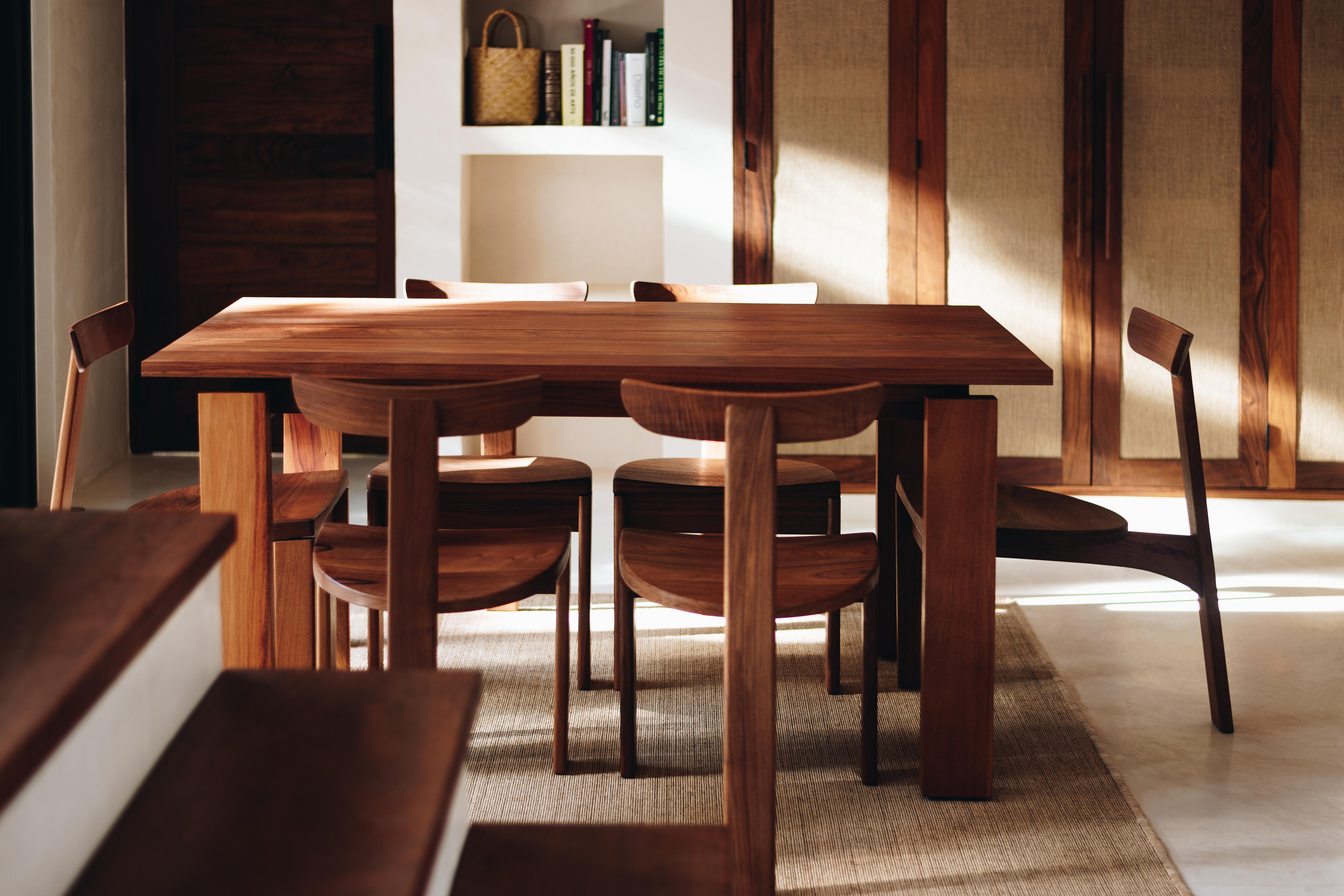 The Lumi Table combines durability with comfort, adapting perfectly to any space.
It features a simple form that highlights fine joinery details. A solid timber frame supports a tabletop that is lightly elevated over the legs, giving the table a