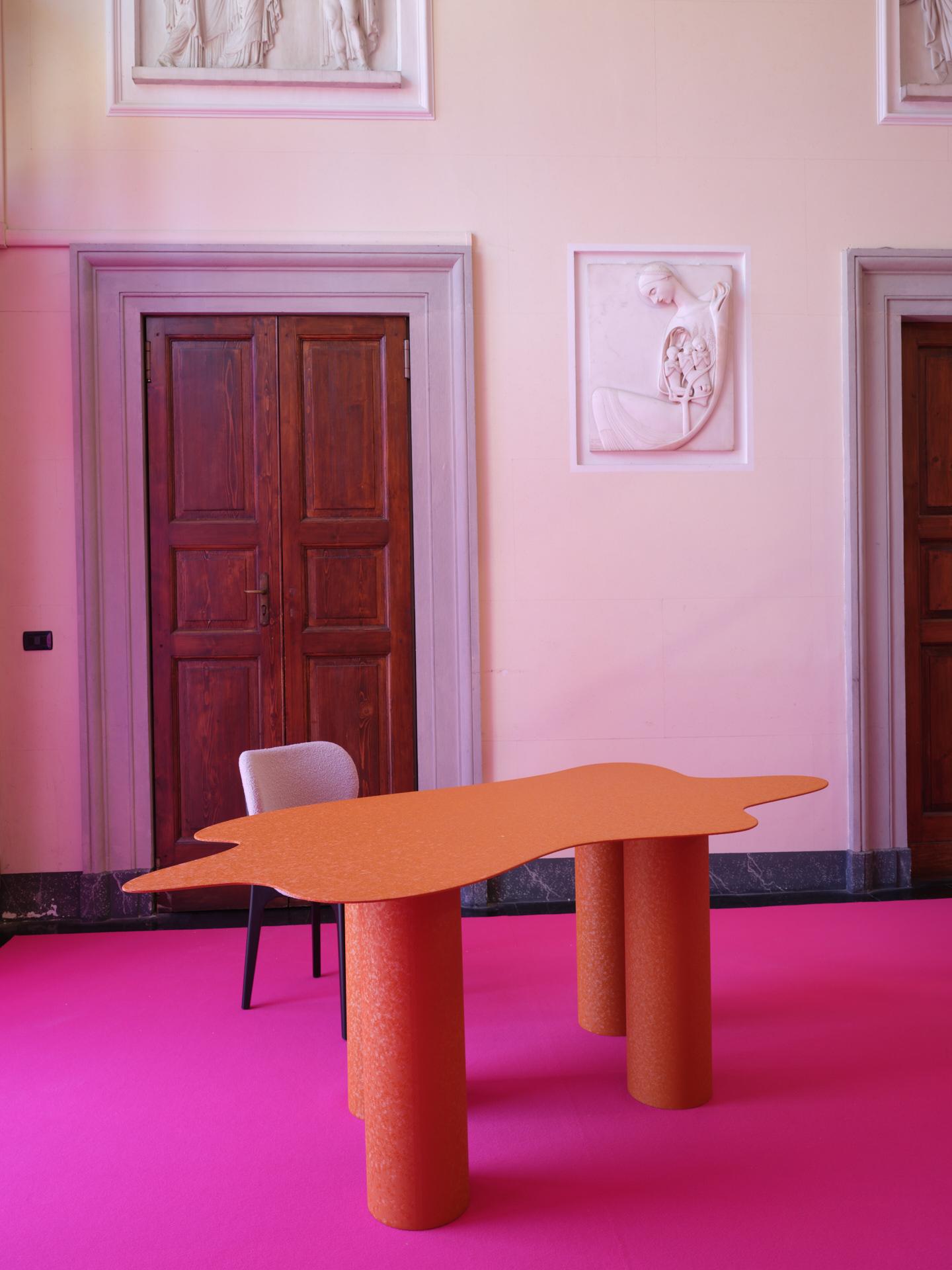 Table de salle  manger contemporaine en mtal revtu de poudre textur Neuf - En vente à London, GB
