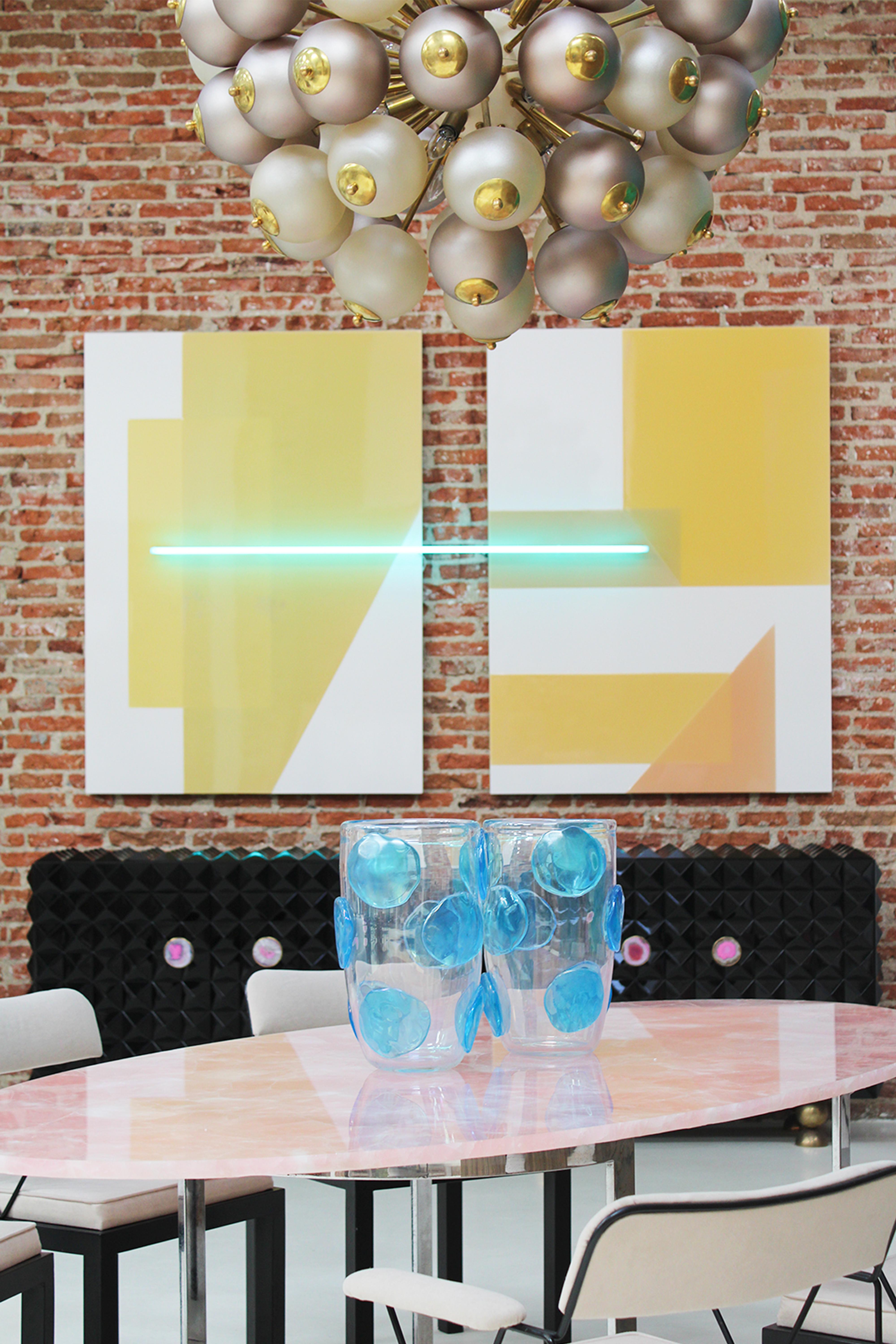 Acier Table de salle à manger contemporaine en quartz rose Design/One par I.A. Studio en vente