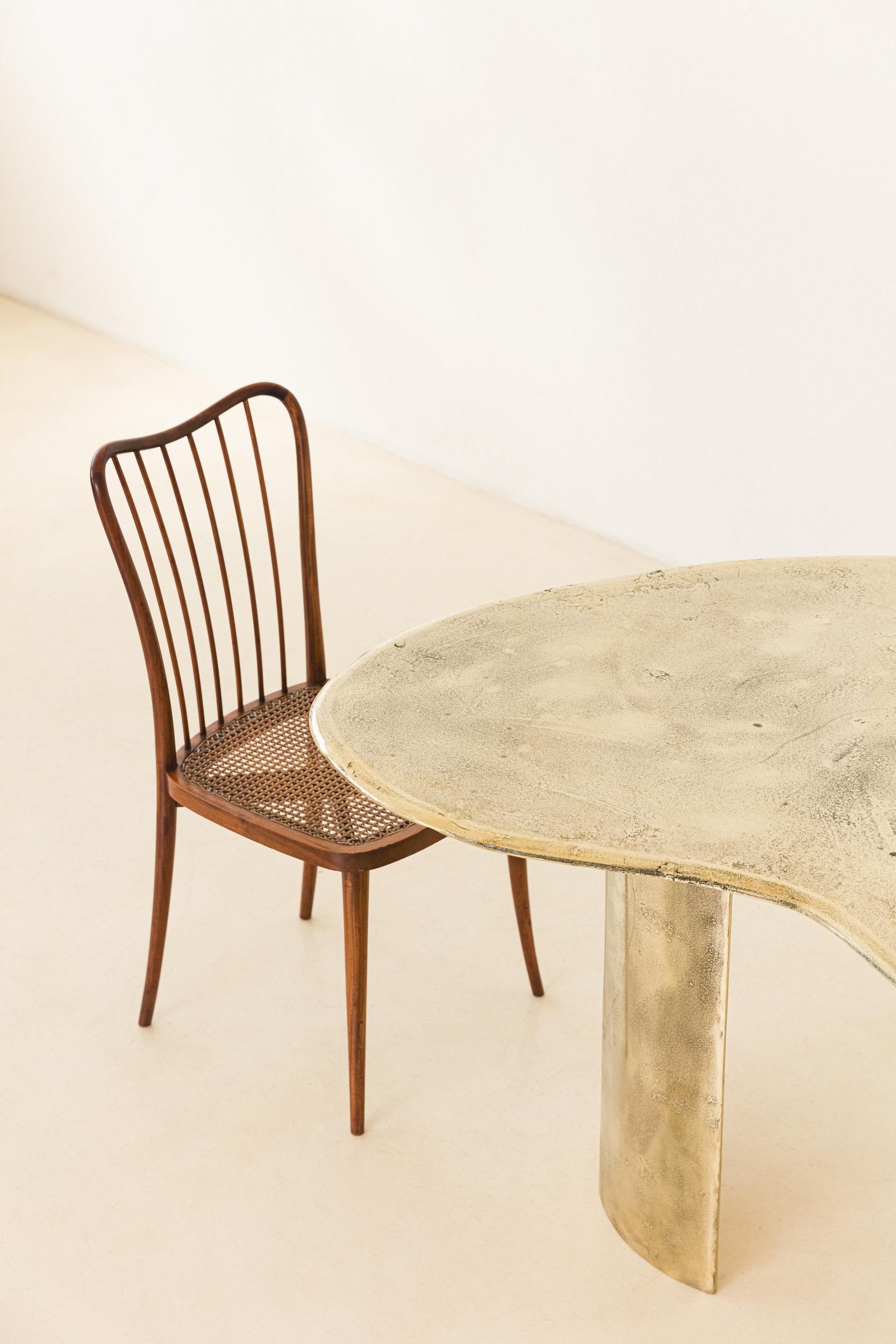 Contemporary Dining Table Morfa Nº 10 by Lucas Recchia, 2024 For Sale 5