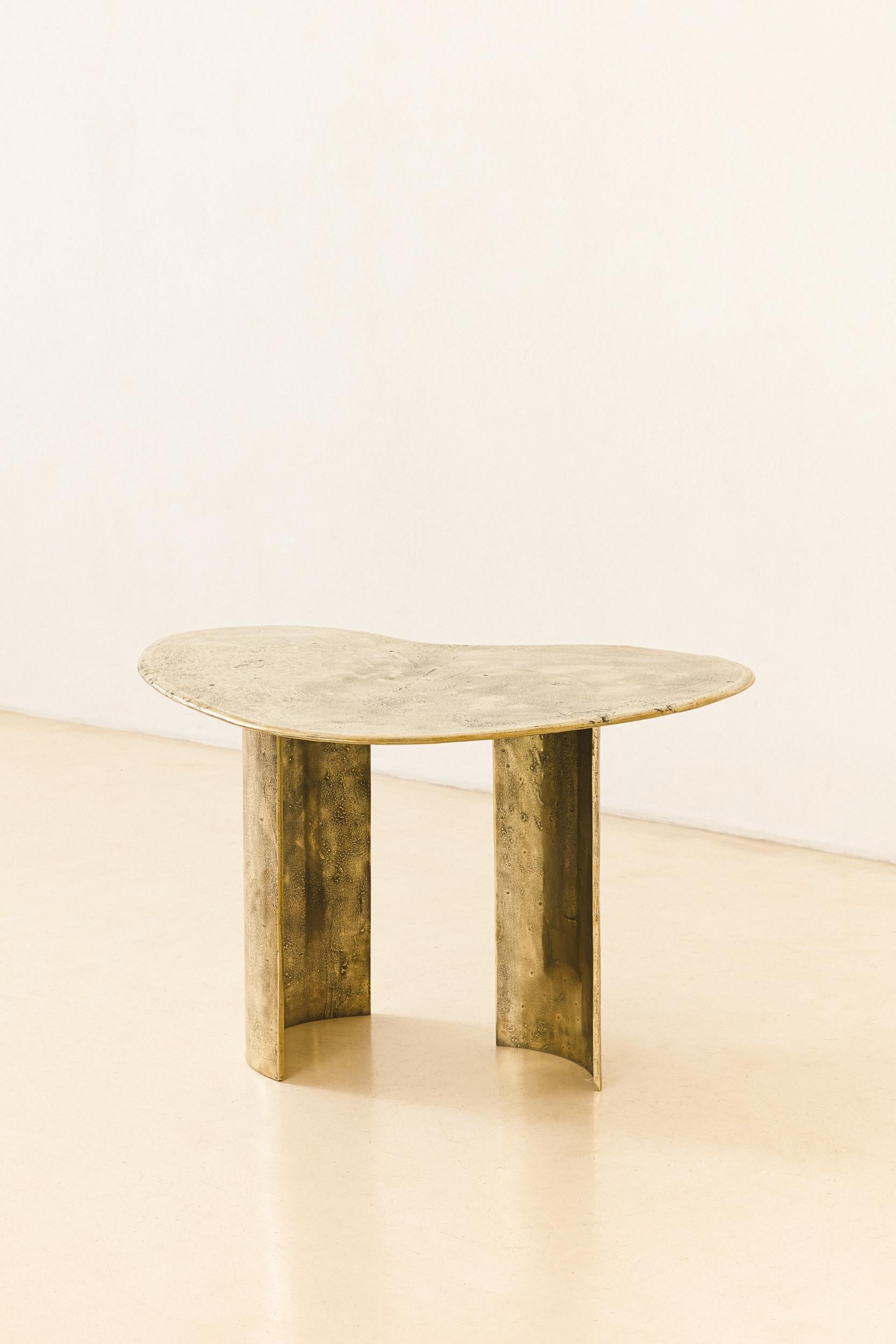 Brazilian Contemporary Dining Table Morfa Nº 10 by Lucas Recchia, 2024 For Sale