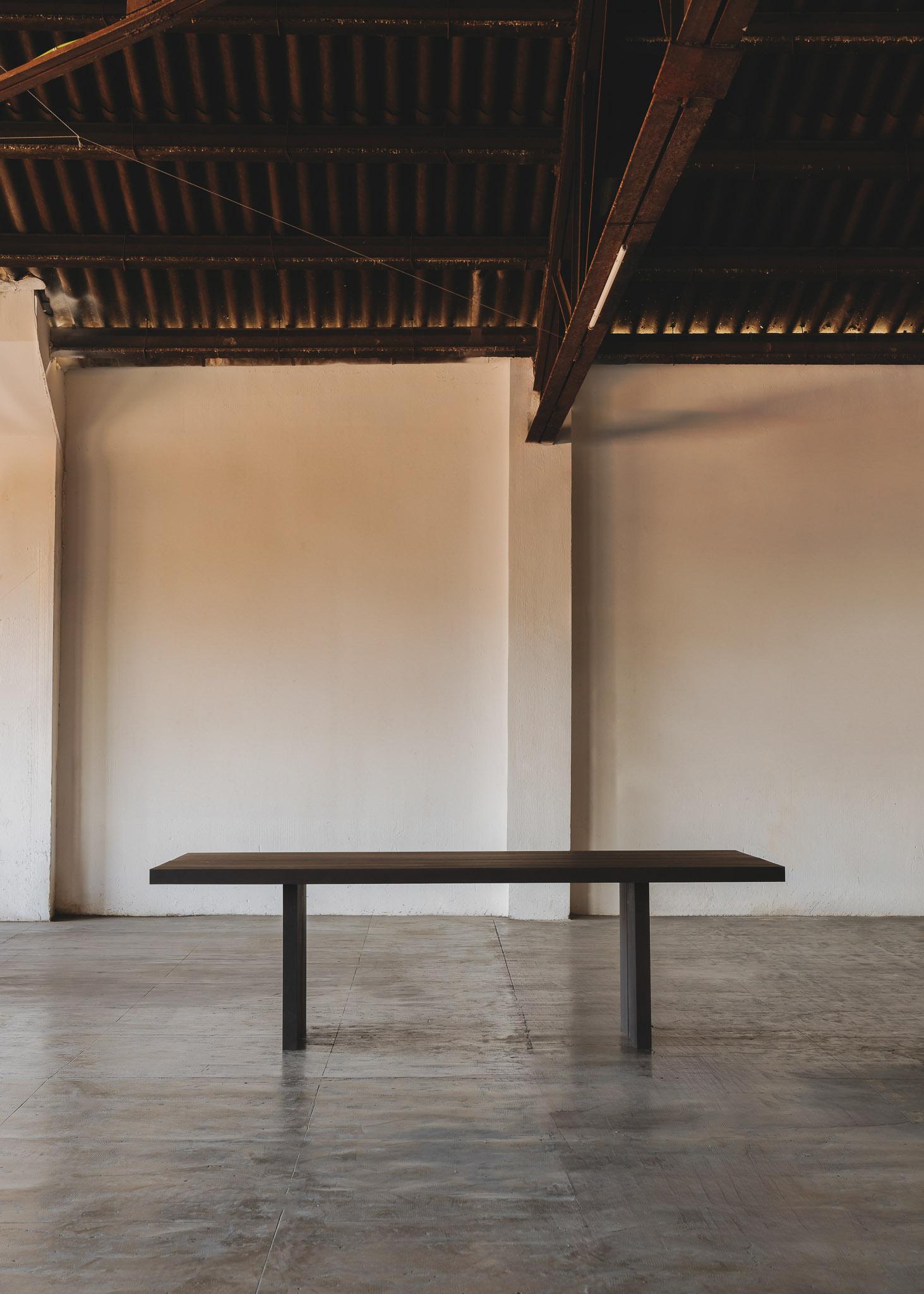 Mesa de comedor contemporánea 