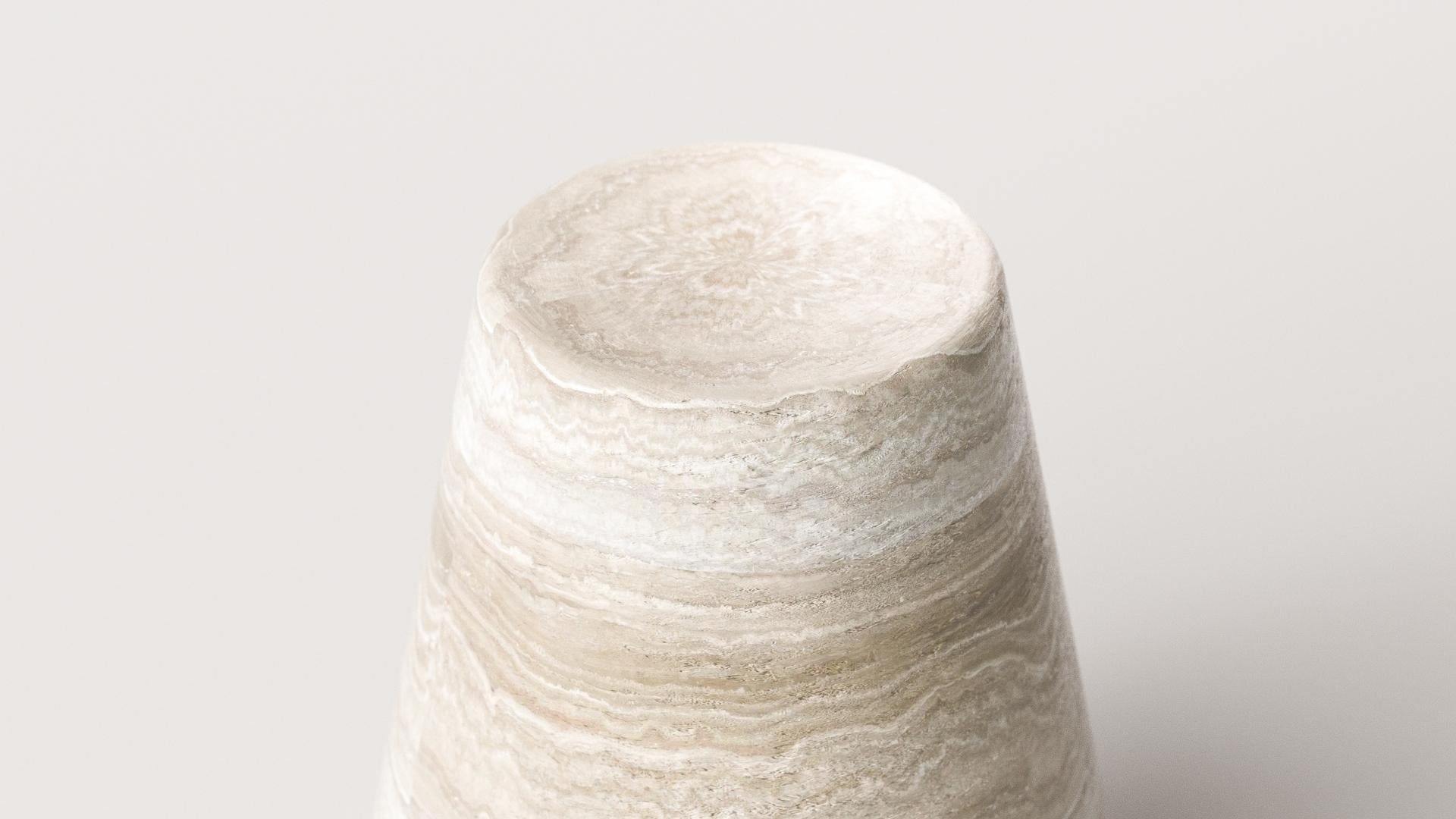 XXIe siècle et contemporain Contemporary Dolmen - Table d'appoint by Arthur Vallin en vente