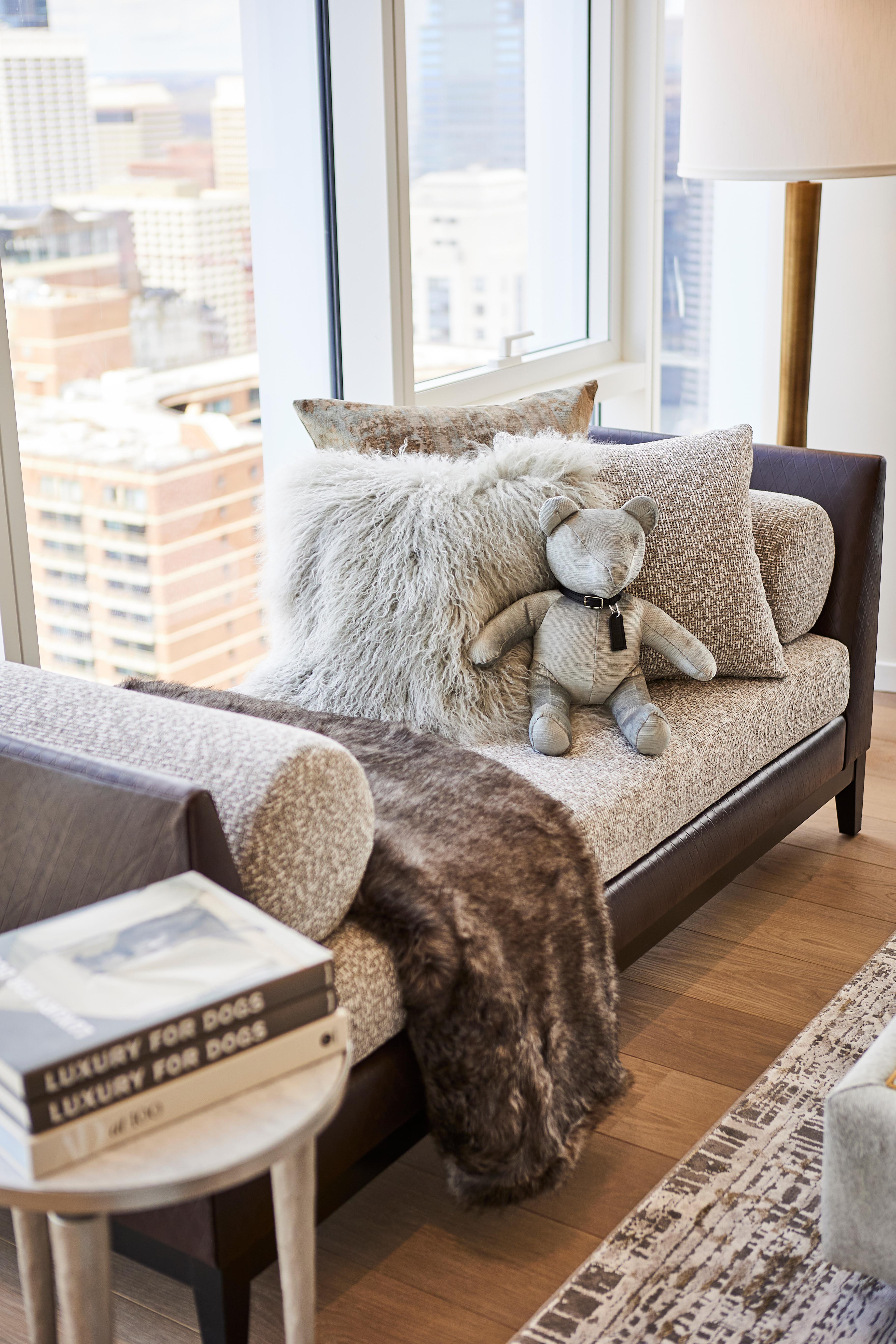 Daybed contemporáneo Domenico Hecho a mano por James por Jimmy Delaurentis en Nuevo estado para la venta en Philadelphia, PA