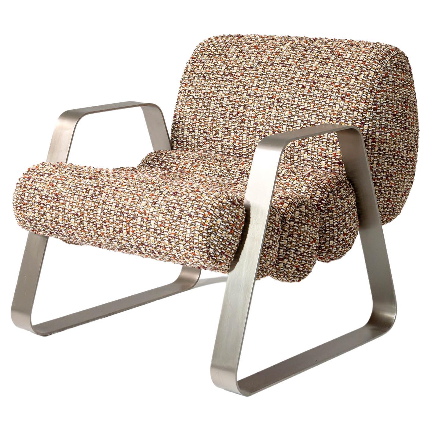 Fauteuil Dooling contemporain avec tissu couleur brique. Fabriqué en Italie par HESSENTIA en vente