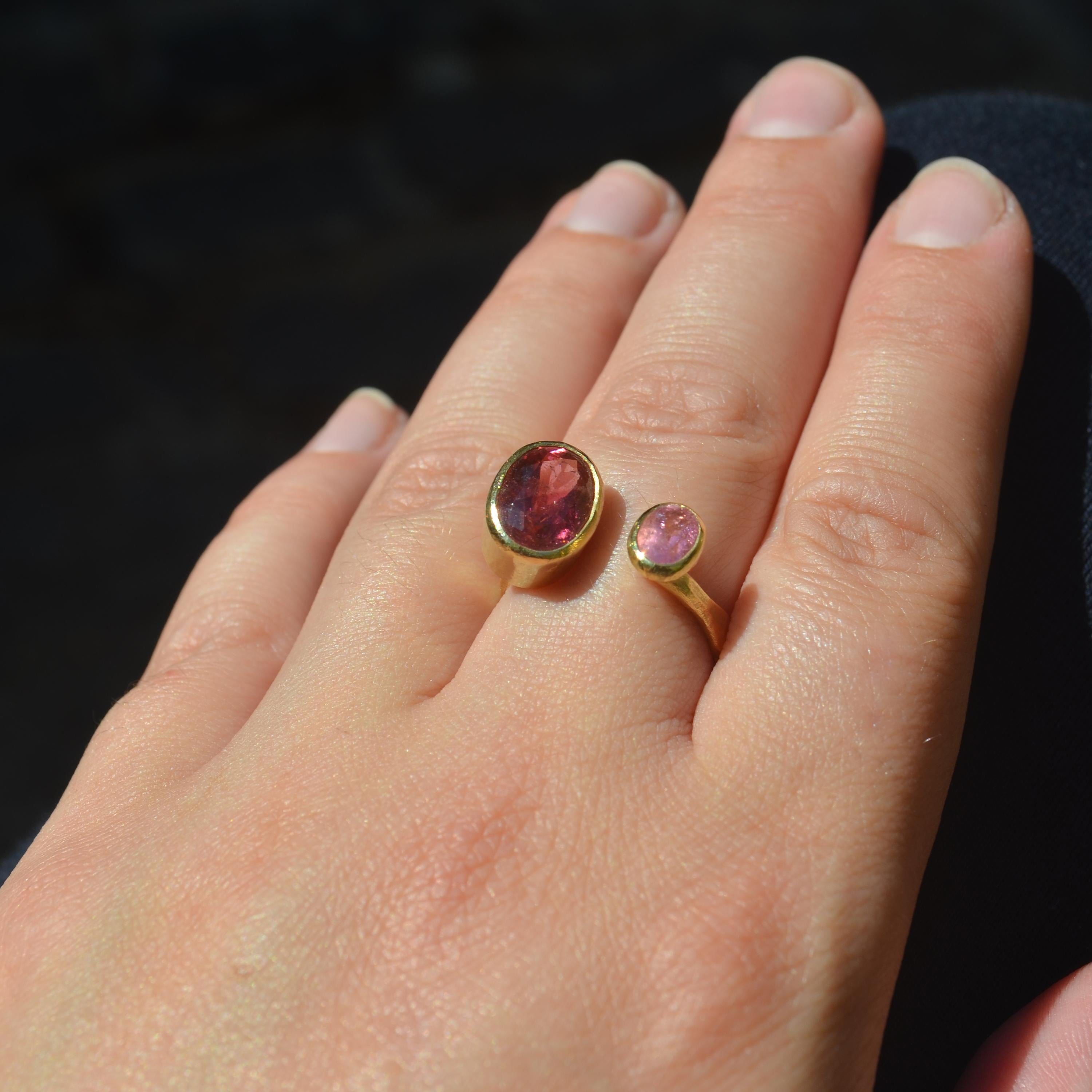 Women's Contemporary Double Pink Tourmaline 18 Karat Gold Handmade Ring by Disa Allsopp For Sale