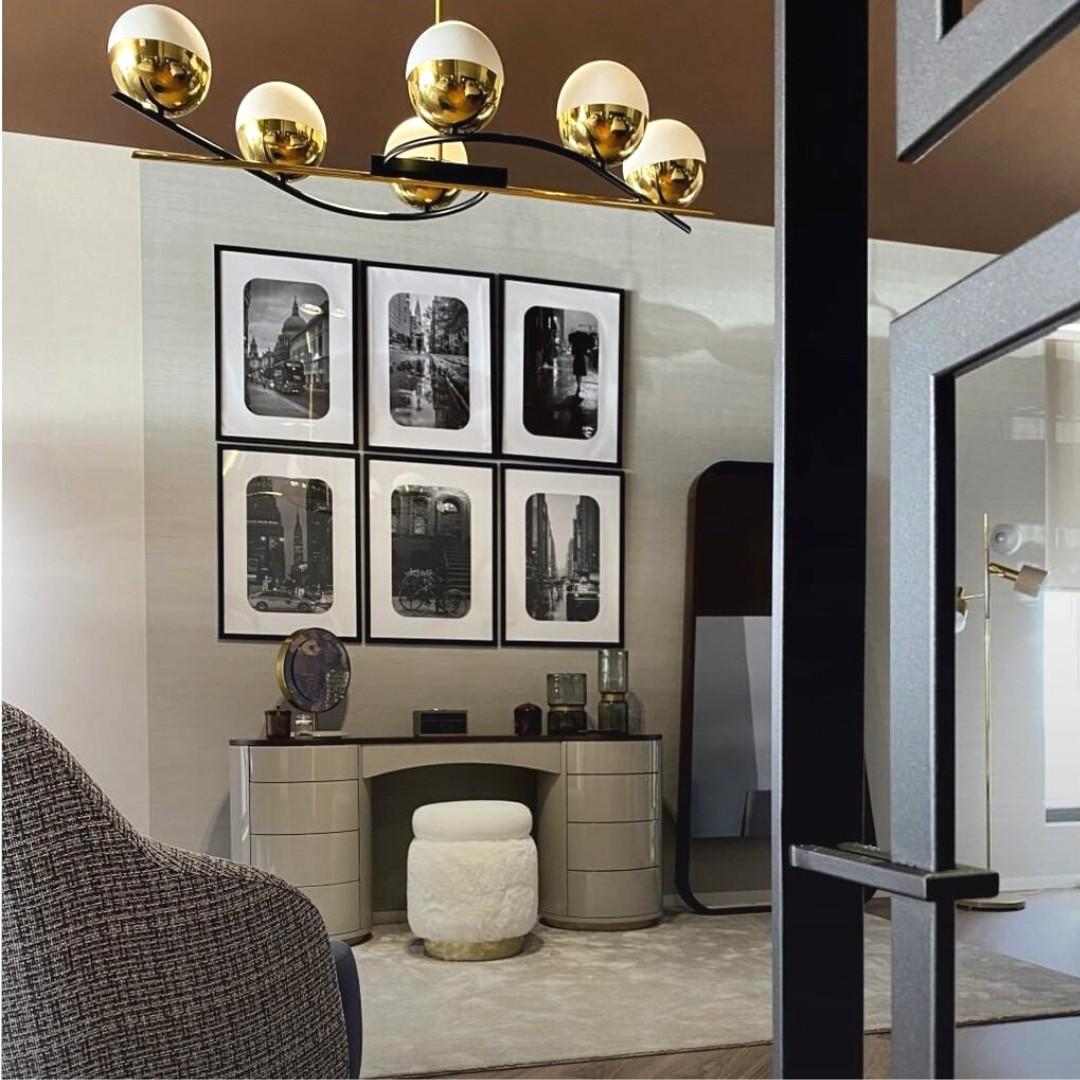Portuguese Contemporary Dressing Table In High Gloss Lacquer with Marble Top & Drawers For Sale