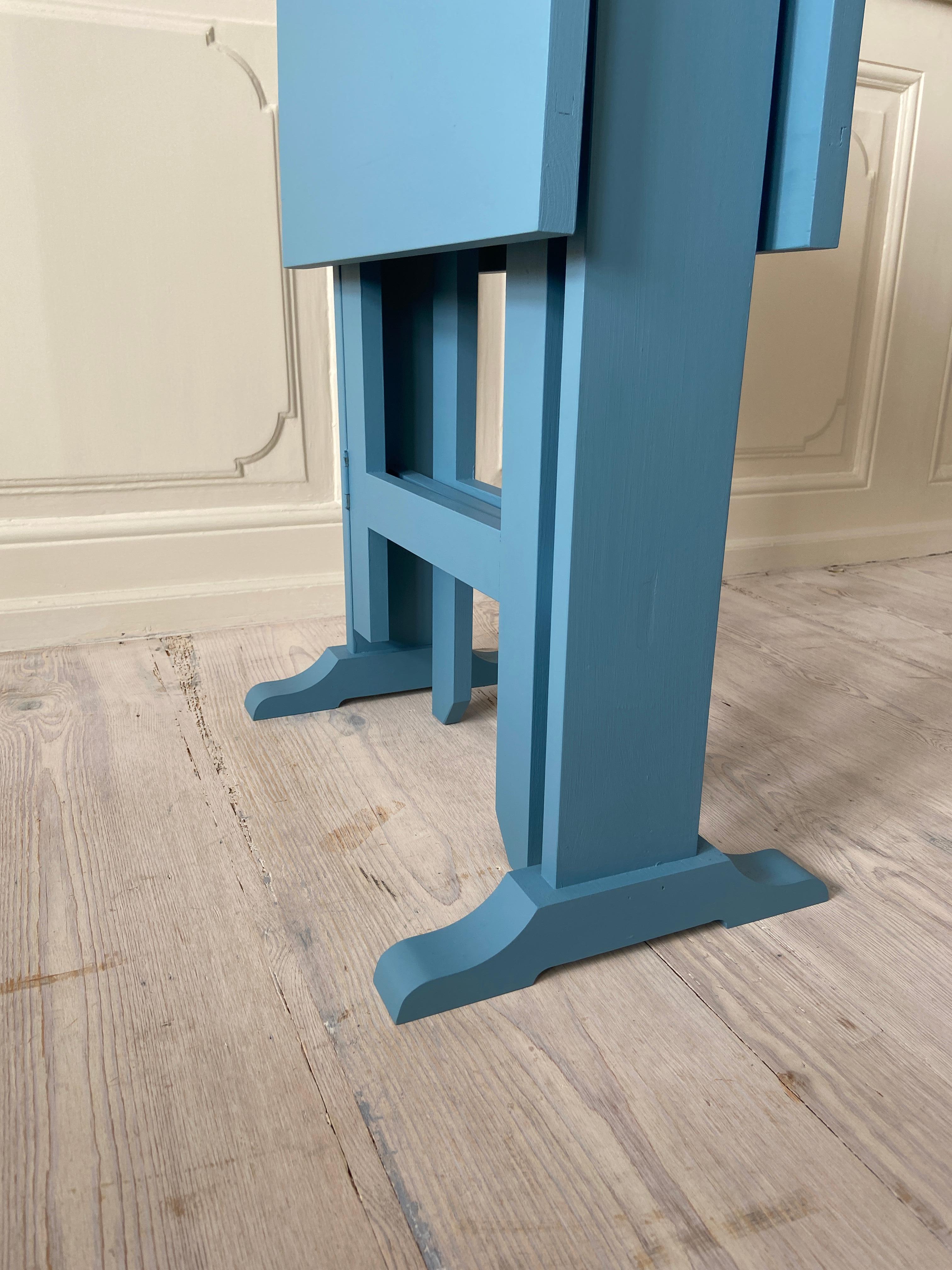 Contemporary Drop Leaf Table in Light Blue Painted Wood, Belgium For Sale 4