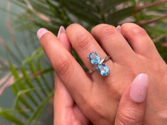 Anello contemporaneo con due gemme di topazio blu dal taglio ovale, regalo per lei in argento 925
