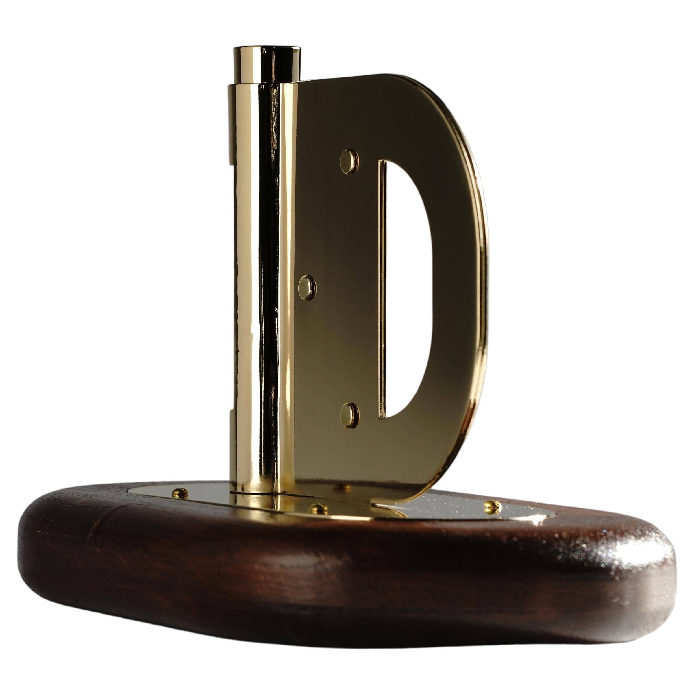 Contemporary Dutch Design Harm De Veer Kerzenständer Messing Holz Oak handgefertigt im Angebot