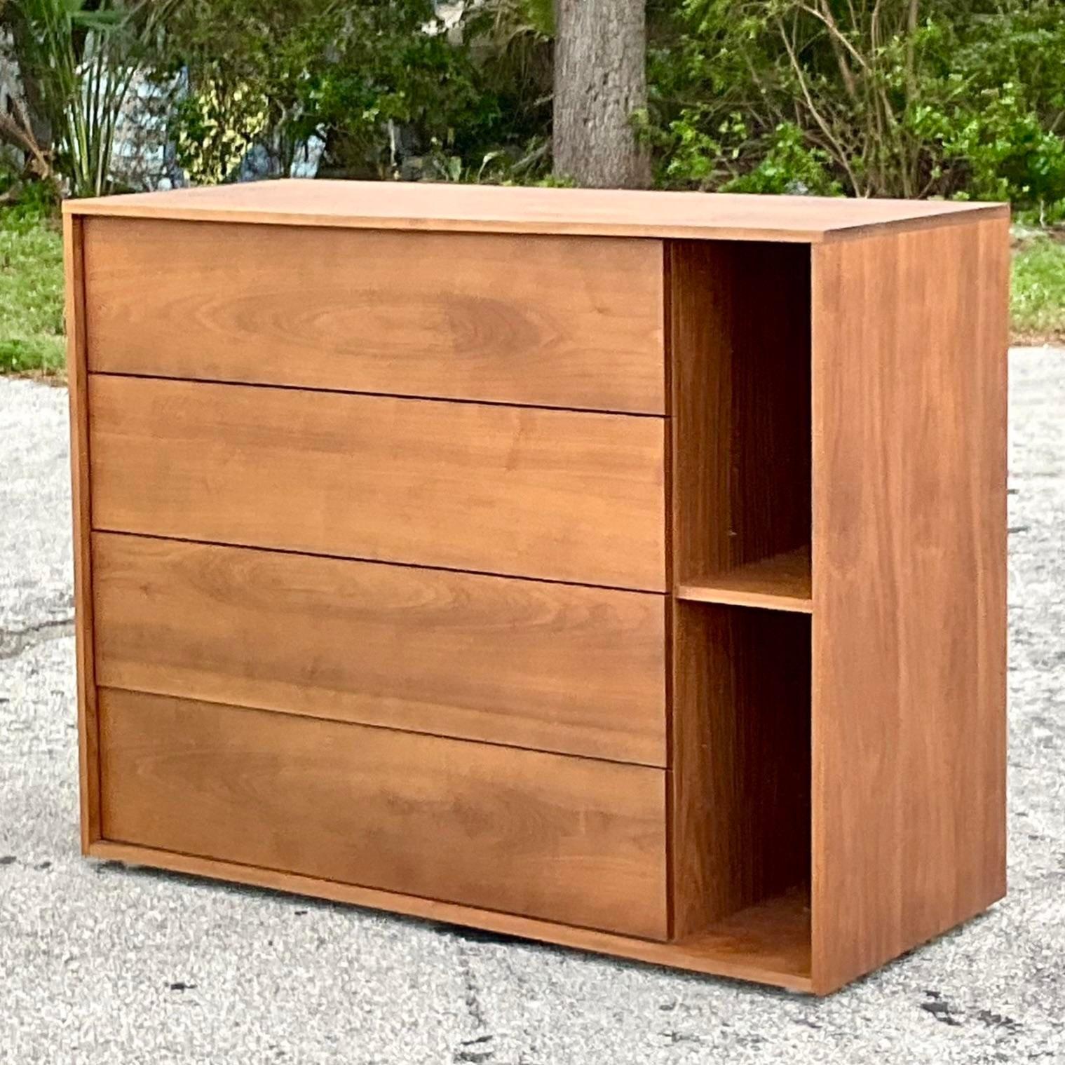 Contemporary Dwr Parallel Dresser In Good Condition For Sale In west palm beach, FL