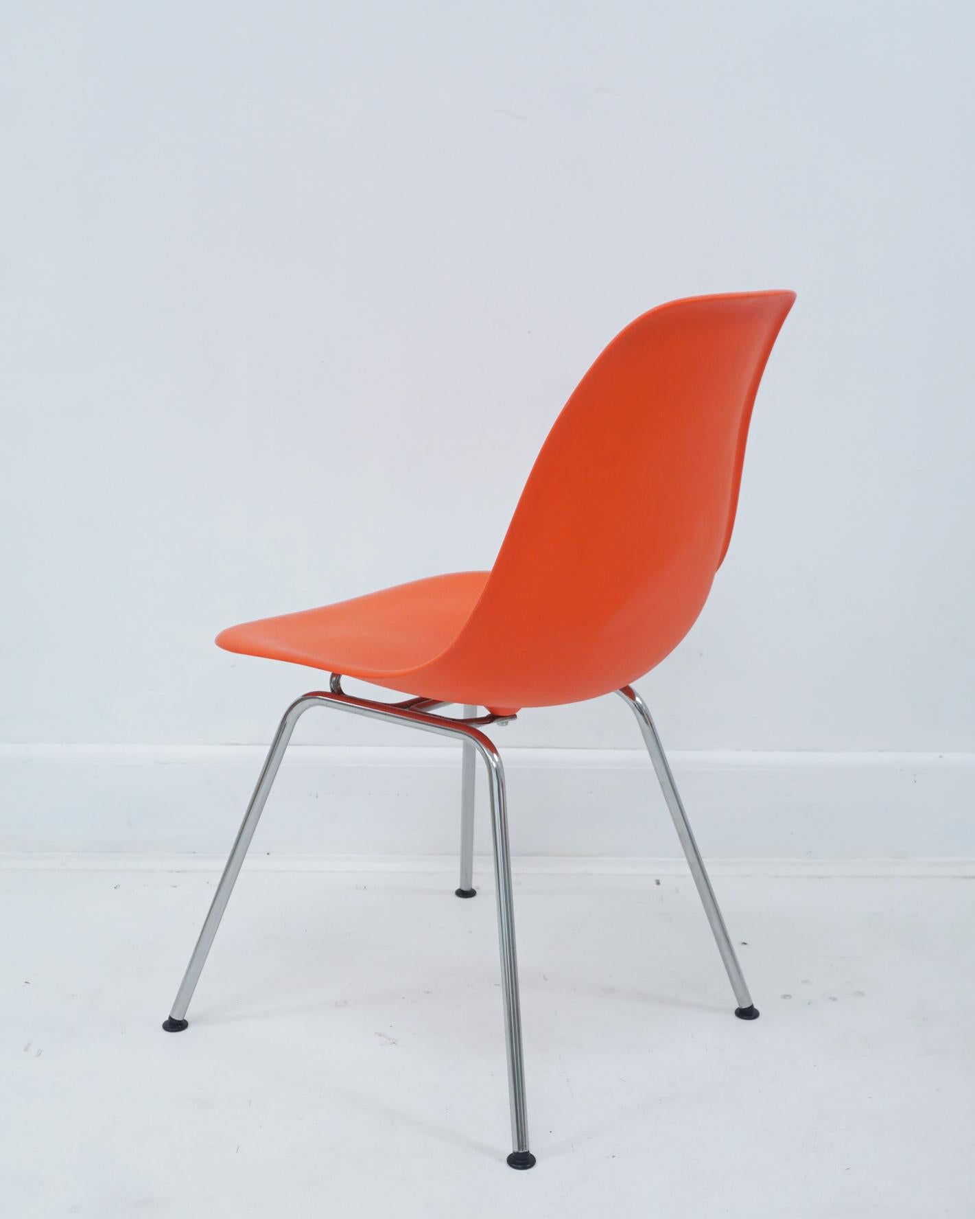 Contemporary Eames Orange Red Molded Plastic Side Chair For Sale 1