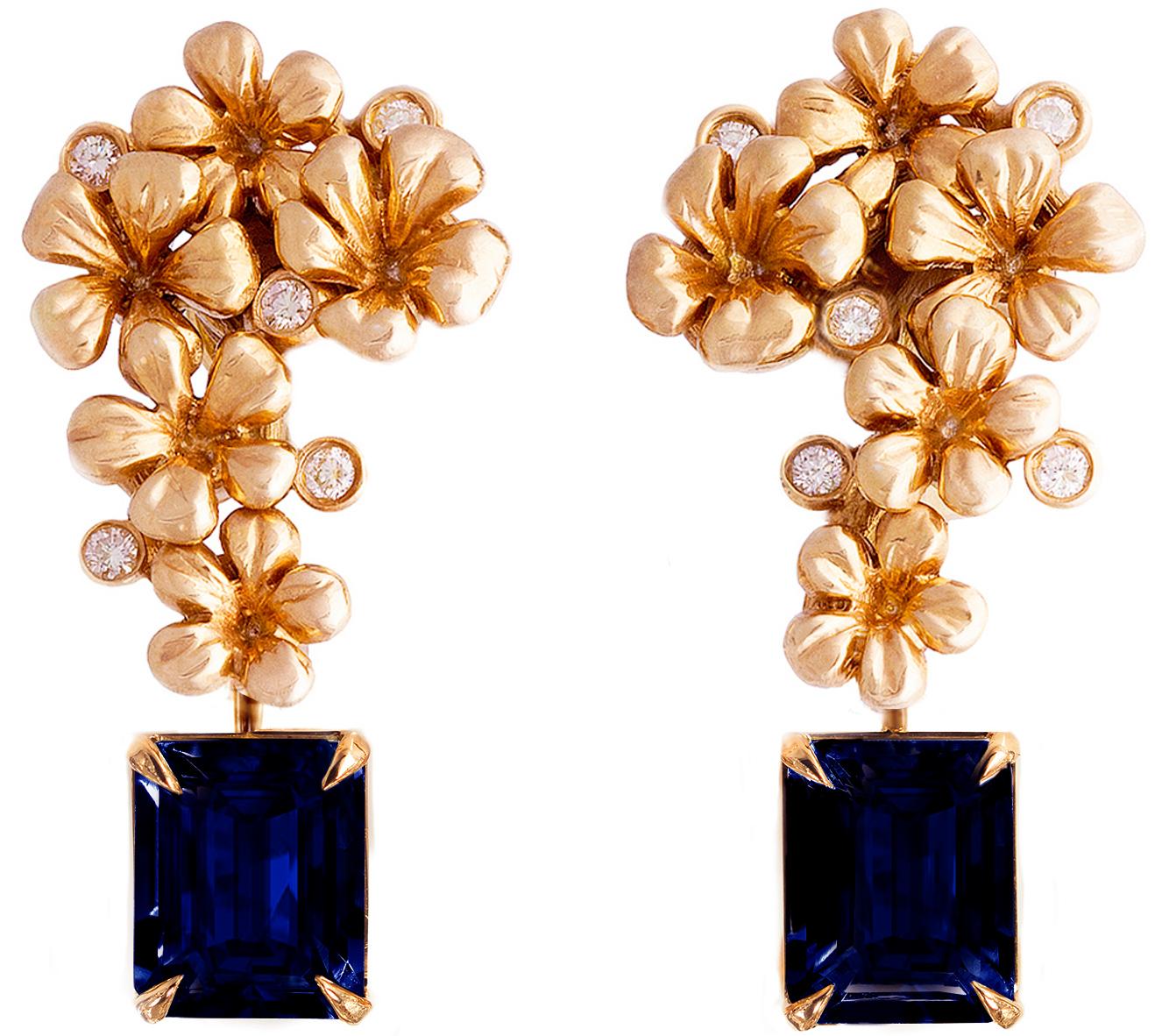 Contemporary Earrings in Eighteen Karat Rose Gold with Natural Sapphires For Sale 2