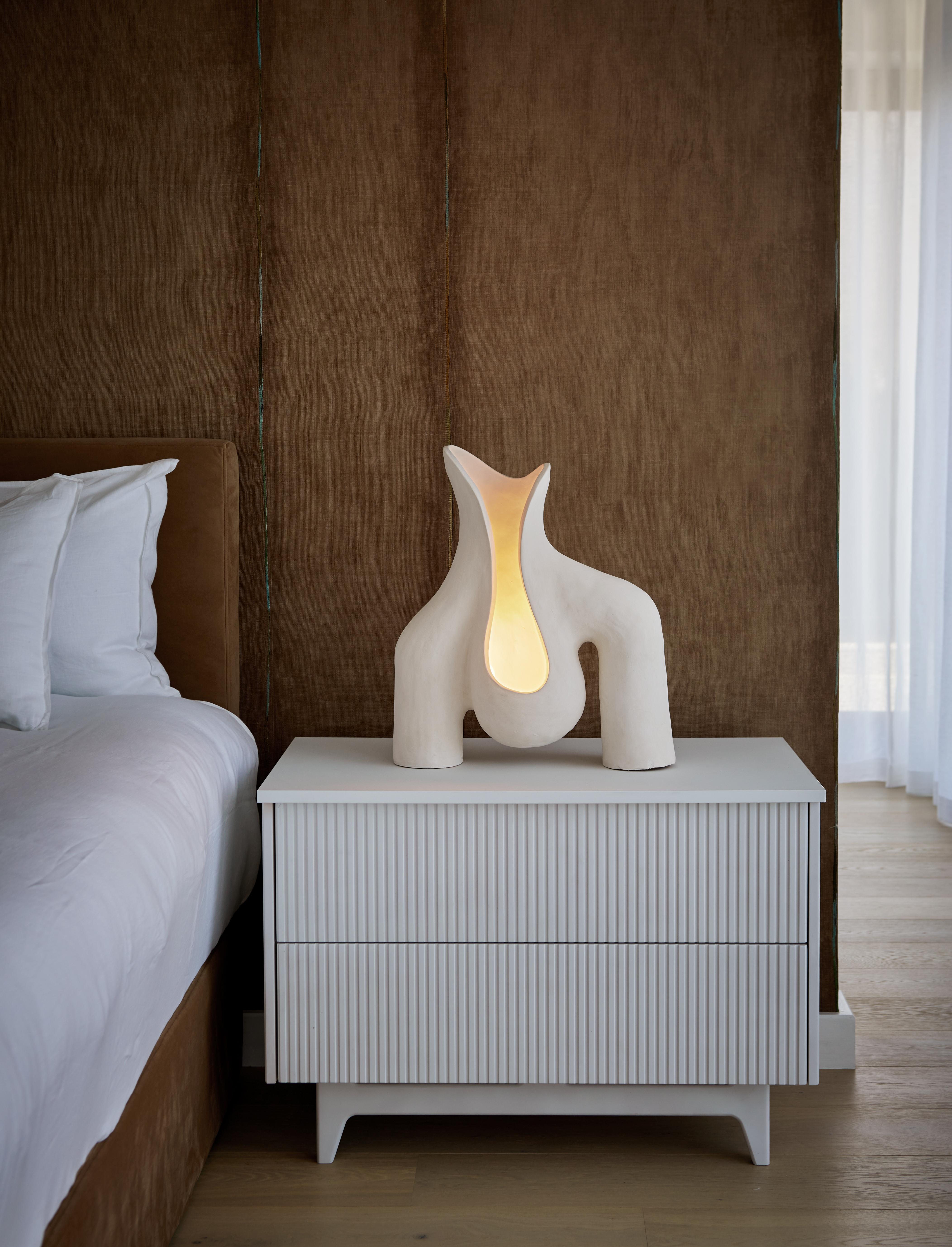 Hand-Crafted Contemporary Earthy Womb table lamp 02 Handcrafted by Jan Ernst For Sale