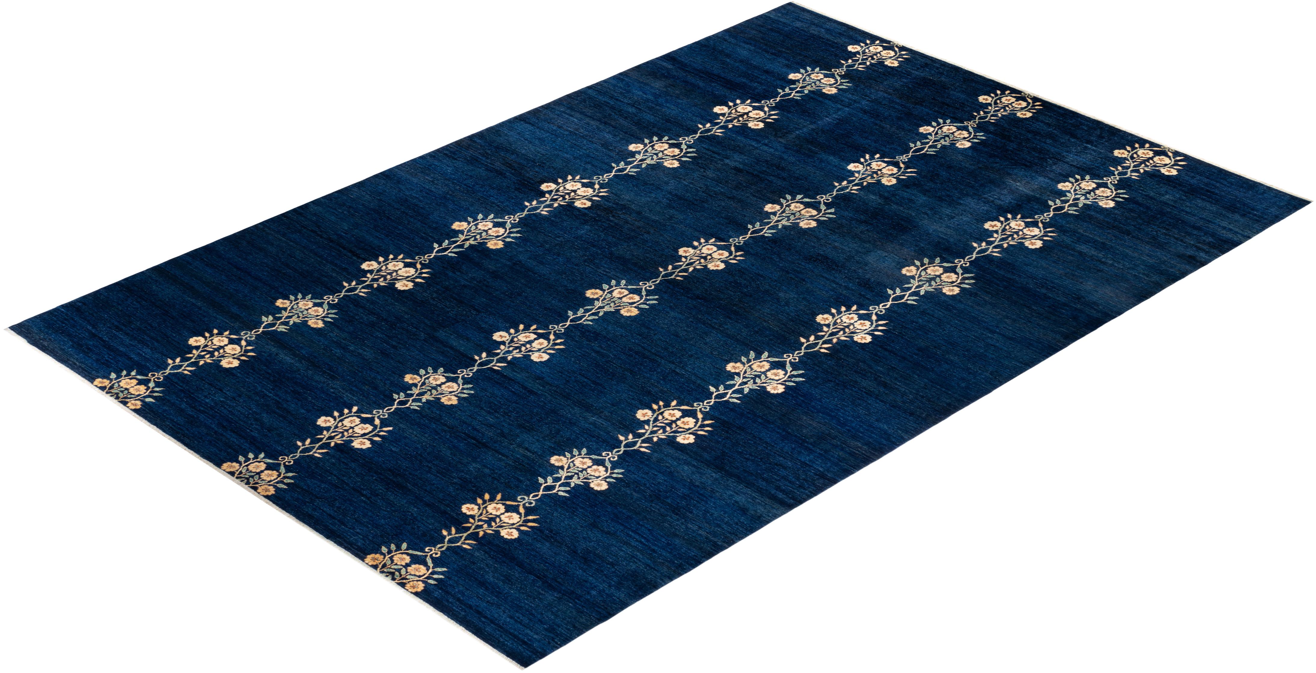 Contemporary Eclectic Handknotted Wool Blue Area Rug im Angebot 2
