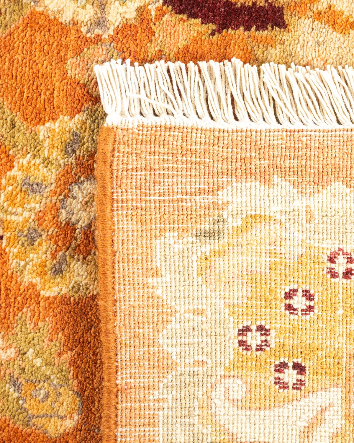 Contemporary Eclectic Hand Knotted Wool Brown Area Rug (21. Jahrhundert und zeitgenössisch) im Angebot