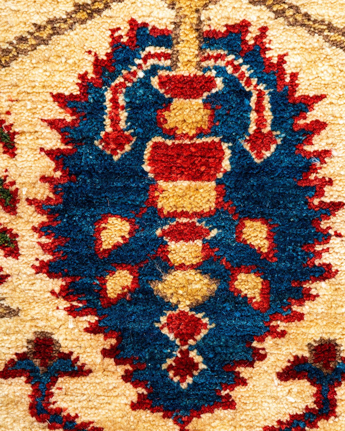Contemporary Eclectic Hand Knotted Wool Ivory Area Rug (Pakistanisch) im Angebot