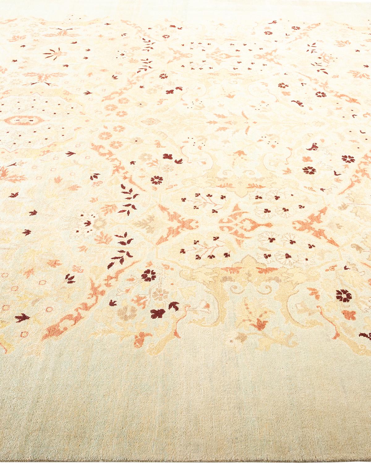 Contemporary Eclectic Hand Knotted Wool Ivory Area Rug In New Condition For Sale In Norwalk, CT