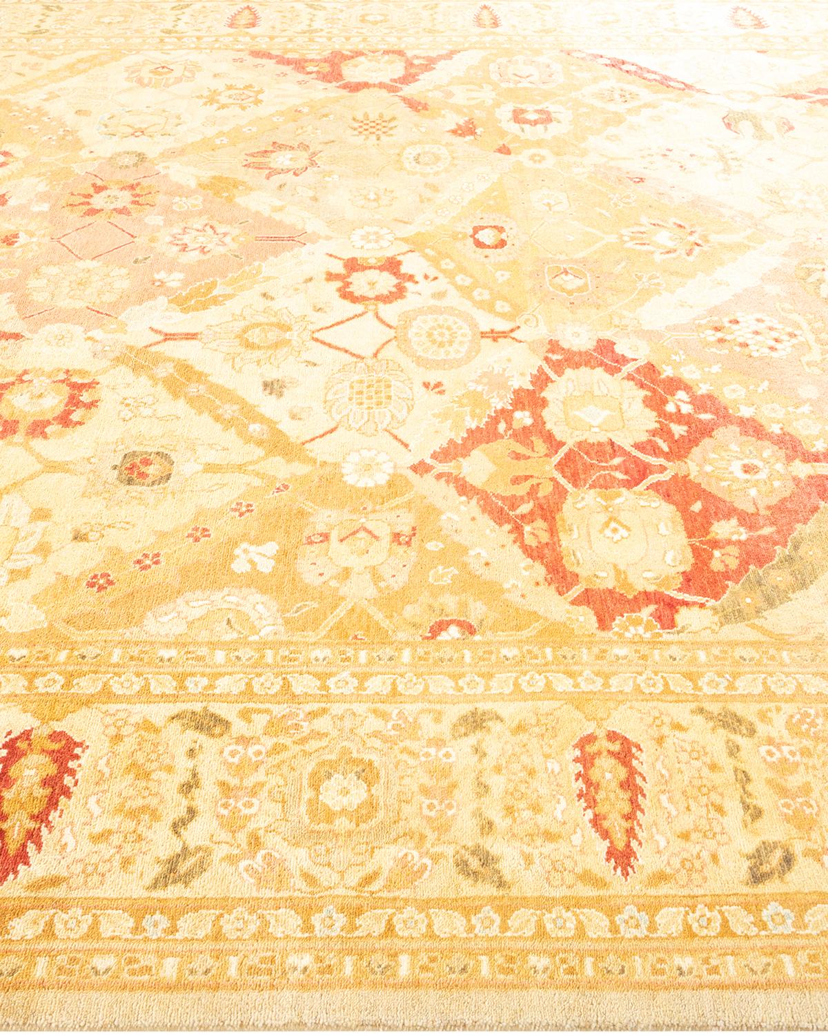 Contemporary Eclectic Hand Knotted Wool Ivory Area Rug In New Condition For Sale In Norwalk, CT