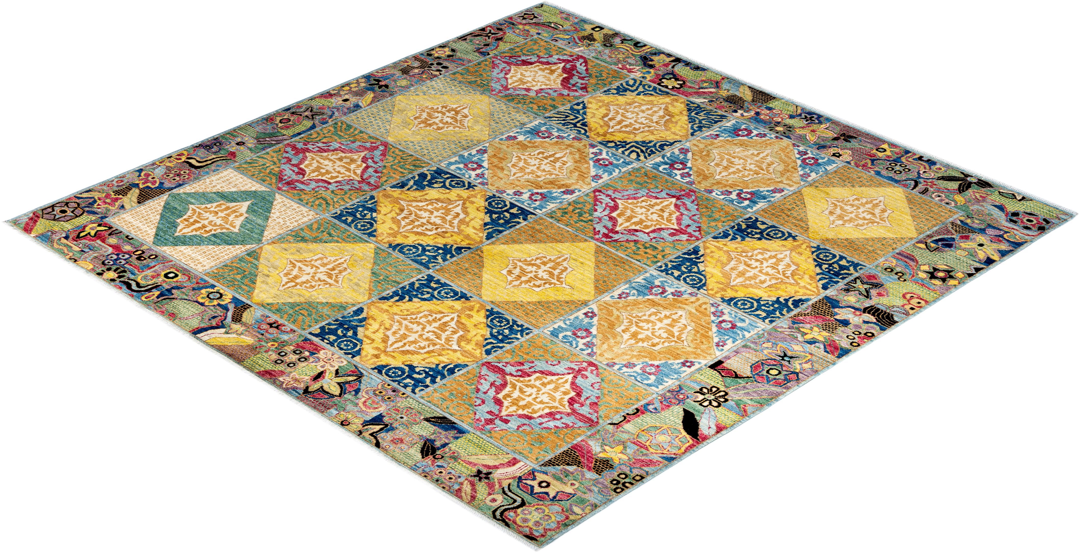 Tappeto contemporaneo eclettico in lana annodata a mano e multicolore in vendita 2