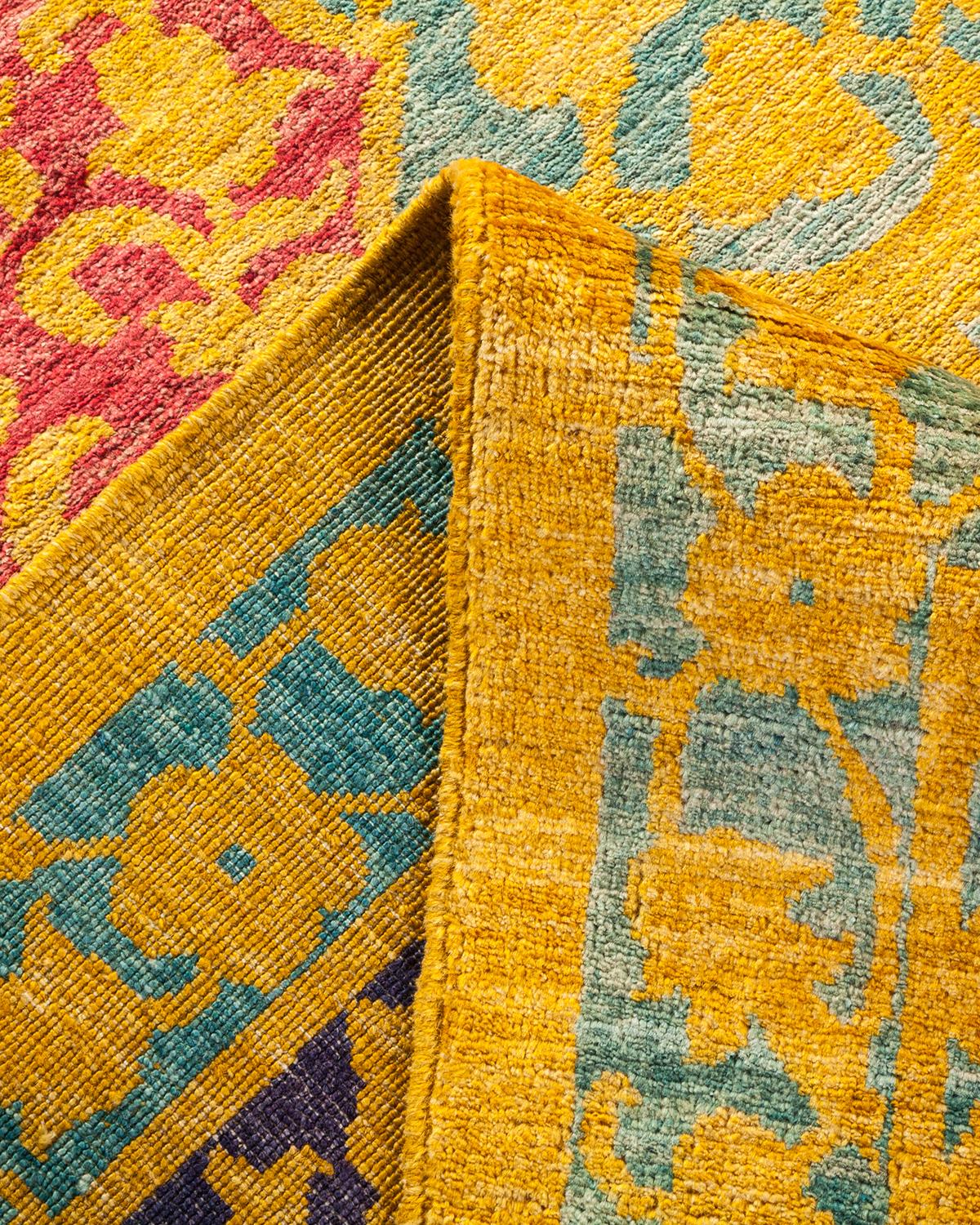 Laine Tapis éclectique contemporain en laine nouée à la main jaune en vente