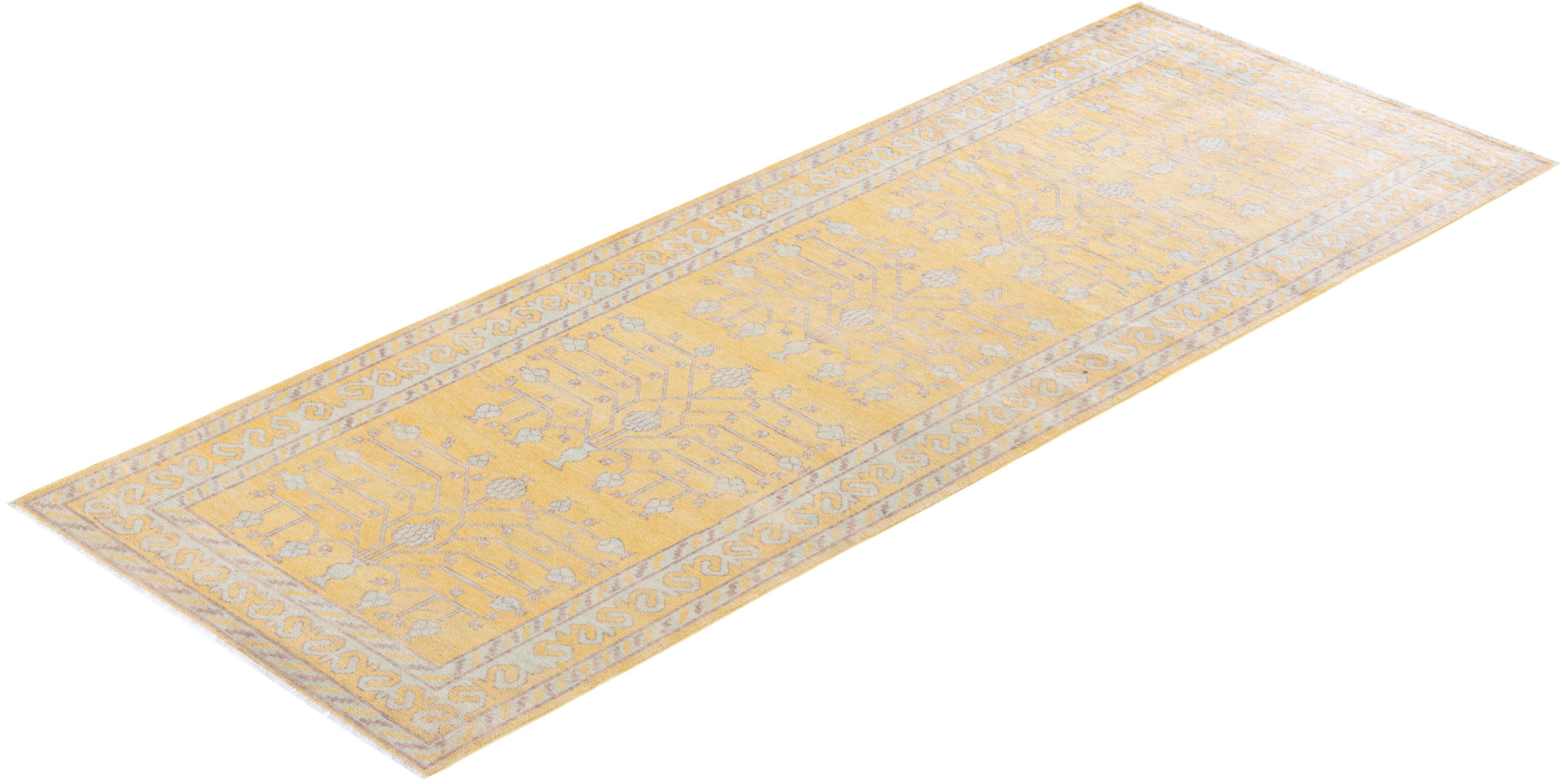 Contemporary Eclectic Hand Knotted Wool Yellow Runner im Angebot 2