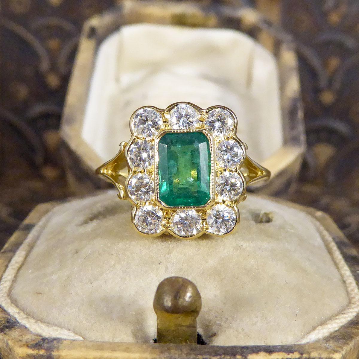 Contemporary Edwardian Style 0.90ct Emerald & Diamond Cluster Ring in 18ct Gold For Sale 5
