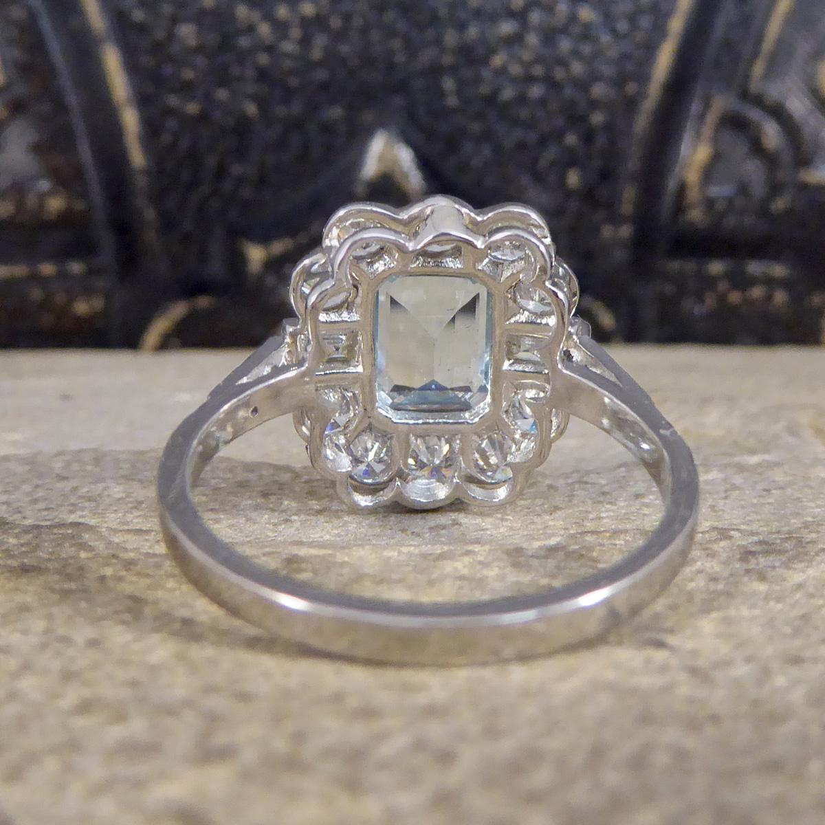 Contemporary Edwardian Style 1.30ct Aquamarine and Diamond Ring in Platinum In Excellent Condition In Yorkshire, West Yorkshire