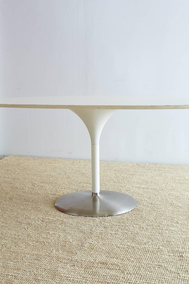 American Contemporary Eero Saarinen Style Oval Tulip Table
