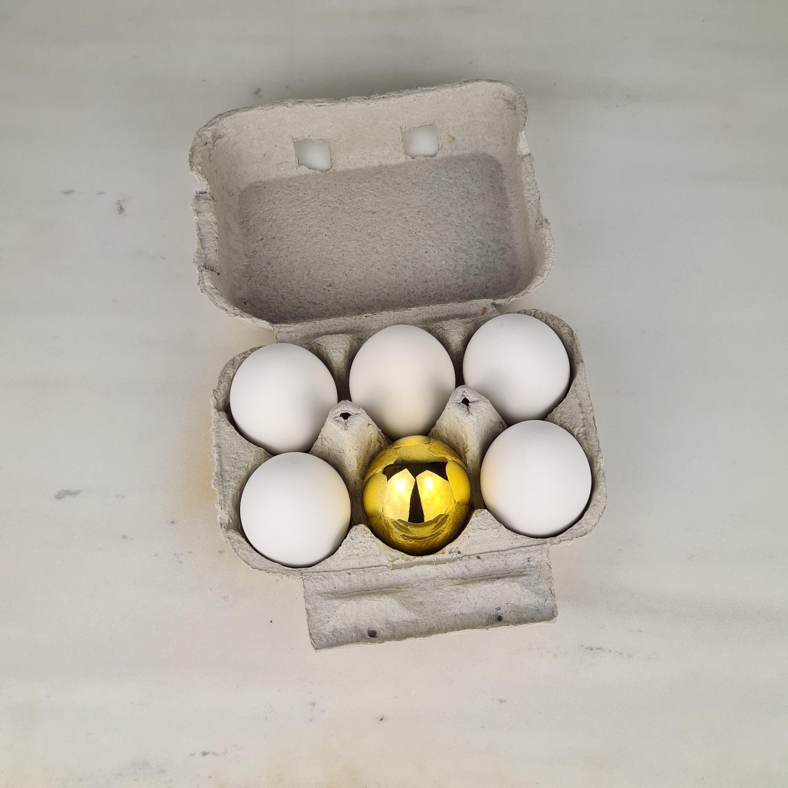 Industriel « Eggs Carton The Best » contemporain, toutes les pièces numérotées, fabriquées à la main en Italie en vente