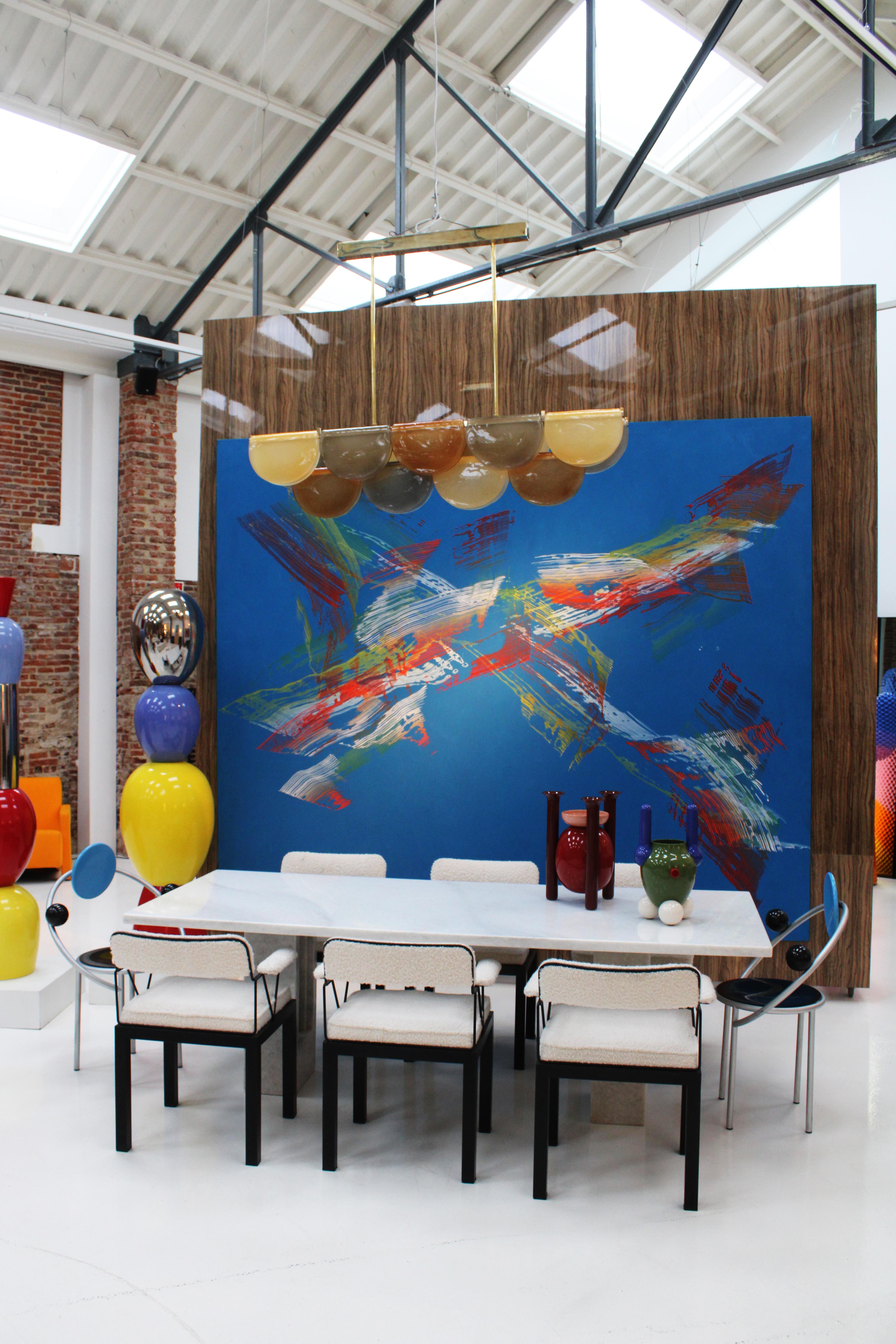 Zeitgenössische Deckenleuchte aus Murano-Glas und Messing in Erdtönen, Italien im Angebot 2