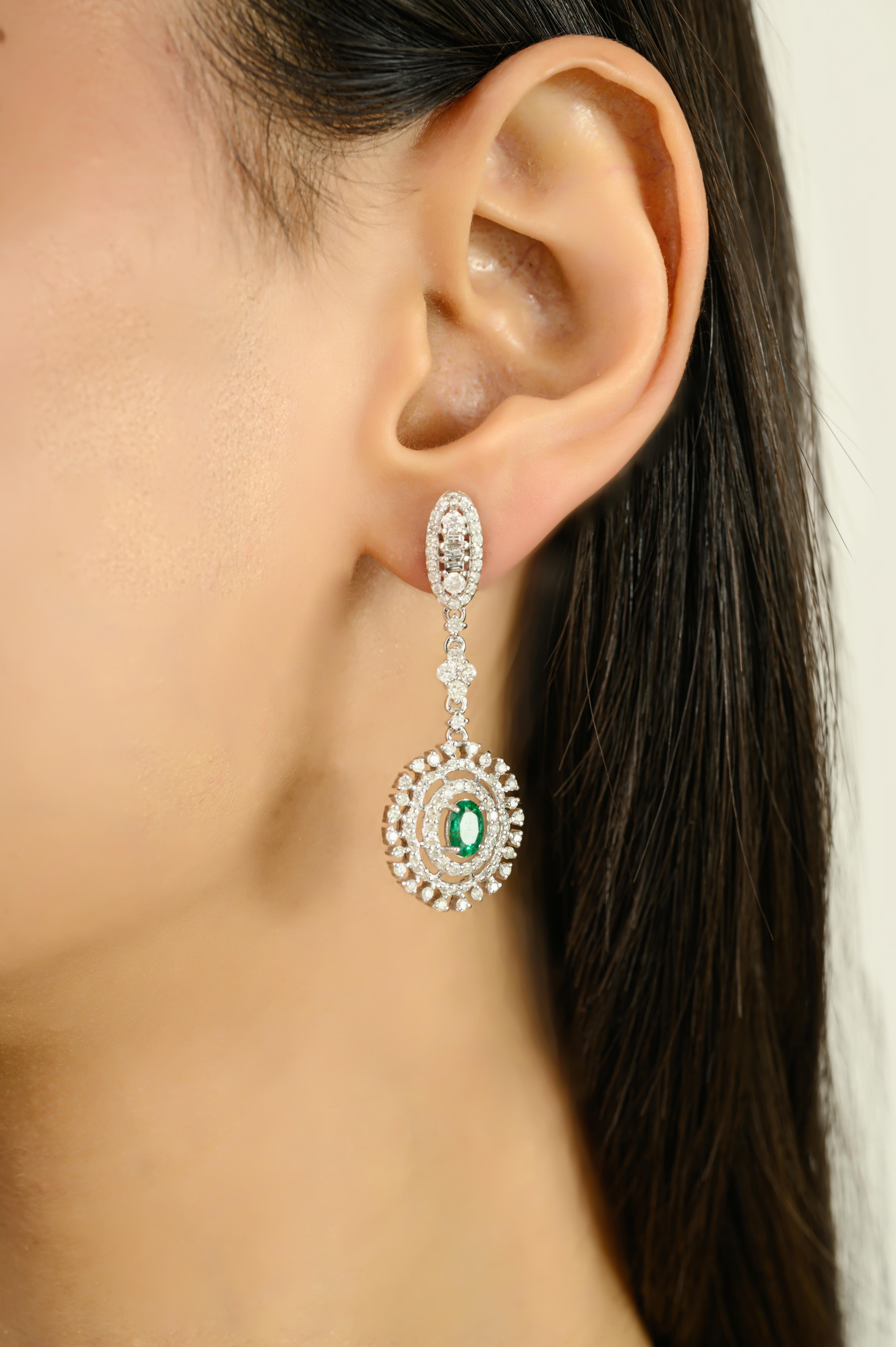 Contemporary Emerald and Diamond Floral Drop Earrings Crafted in 14K White Gold In New Condition For Sale In New York, NY