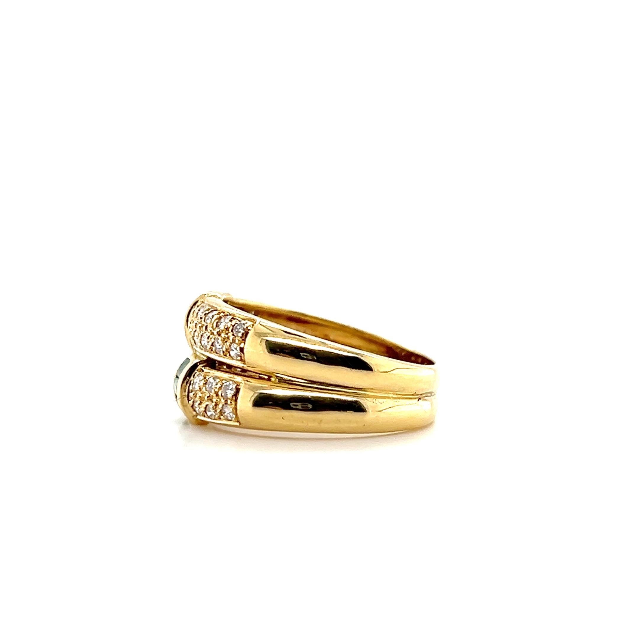Contemporary Emerald and Diamond Yellow Gold Statement Ring For Sale 1