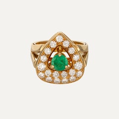 Contemporary Emerald Diamond Yellow Gold Cocktail Ring